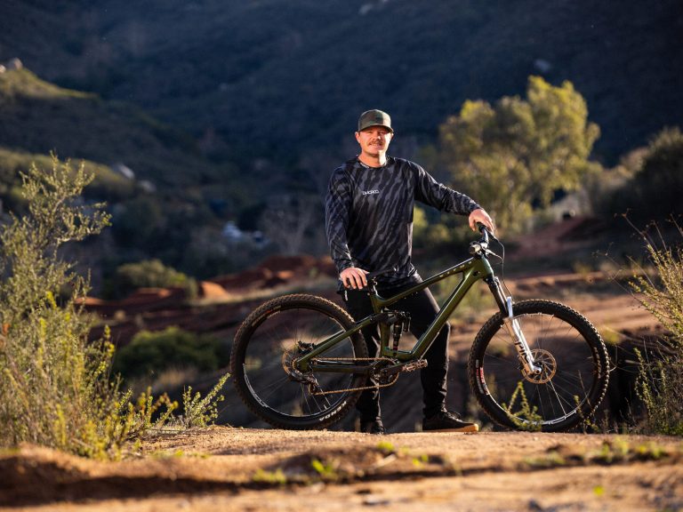 NBD: Vitus goes Strait, new Capras, Merida EX entries…