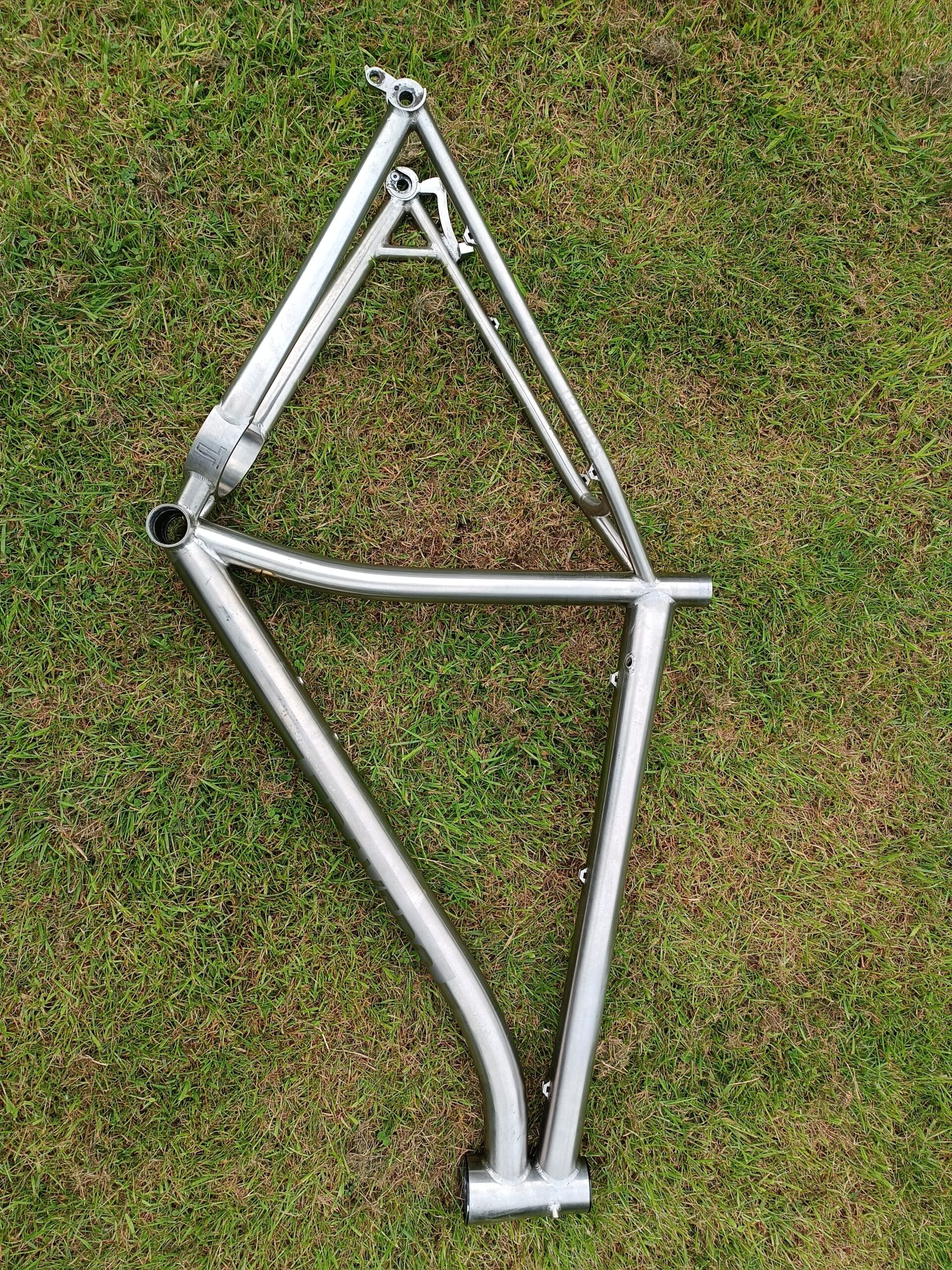 Travers Russ Ti, titanium hardtail frame.XL.