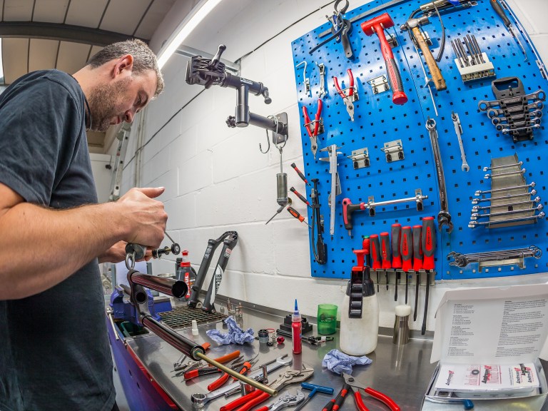 Issue 150: Full Time Tinkering