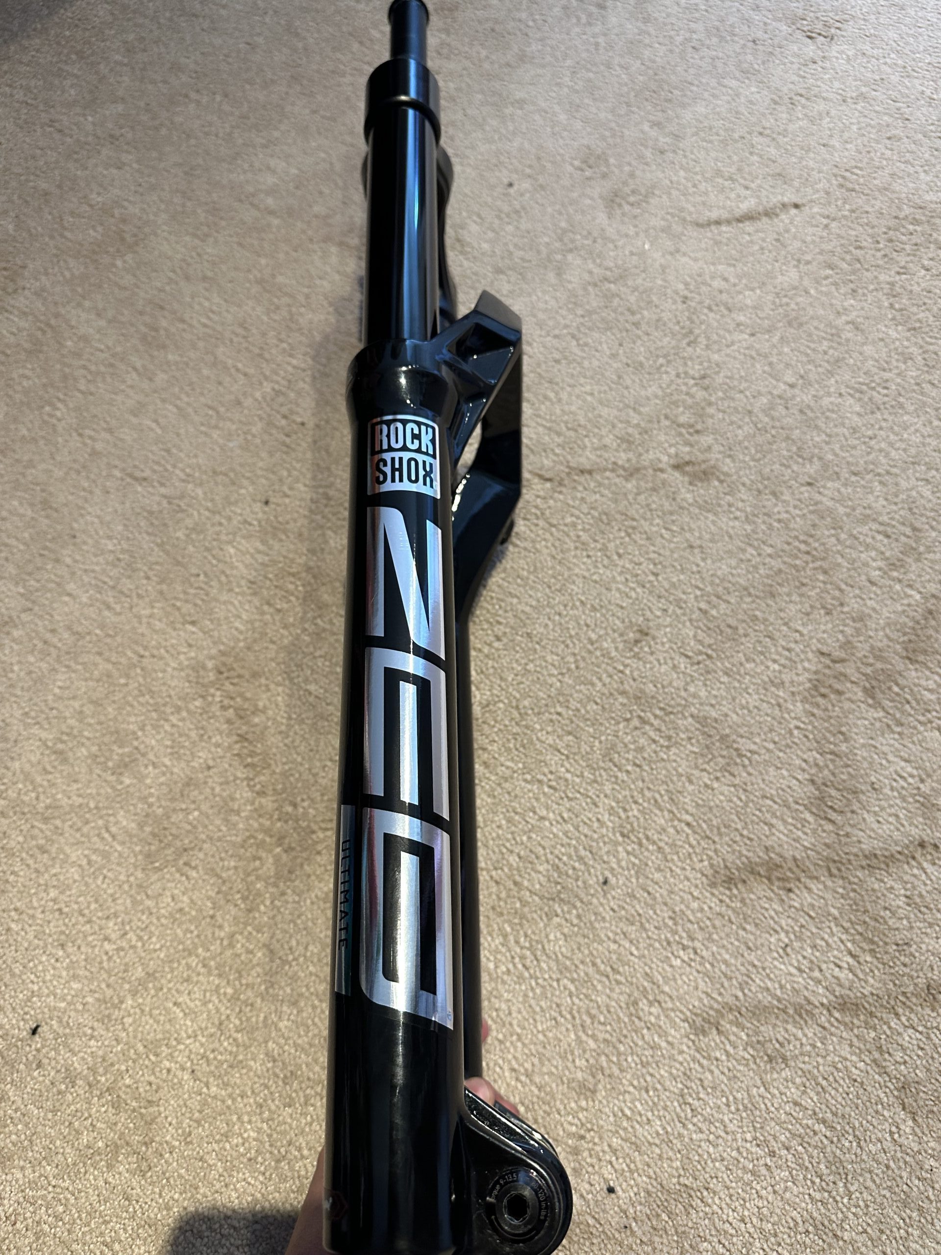 2022 ROCKSHOX ZEB ULTIMATE 29” / 170MM / CHARGER 2.1 RC2
