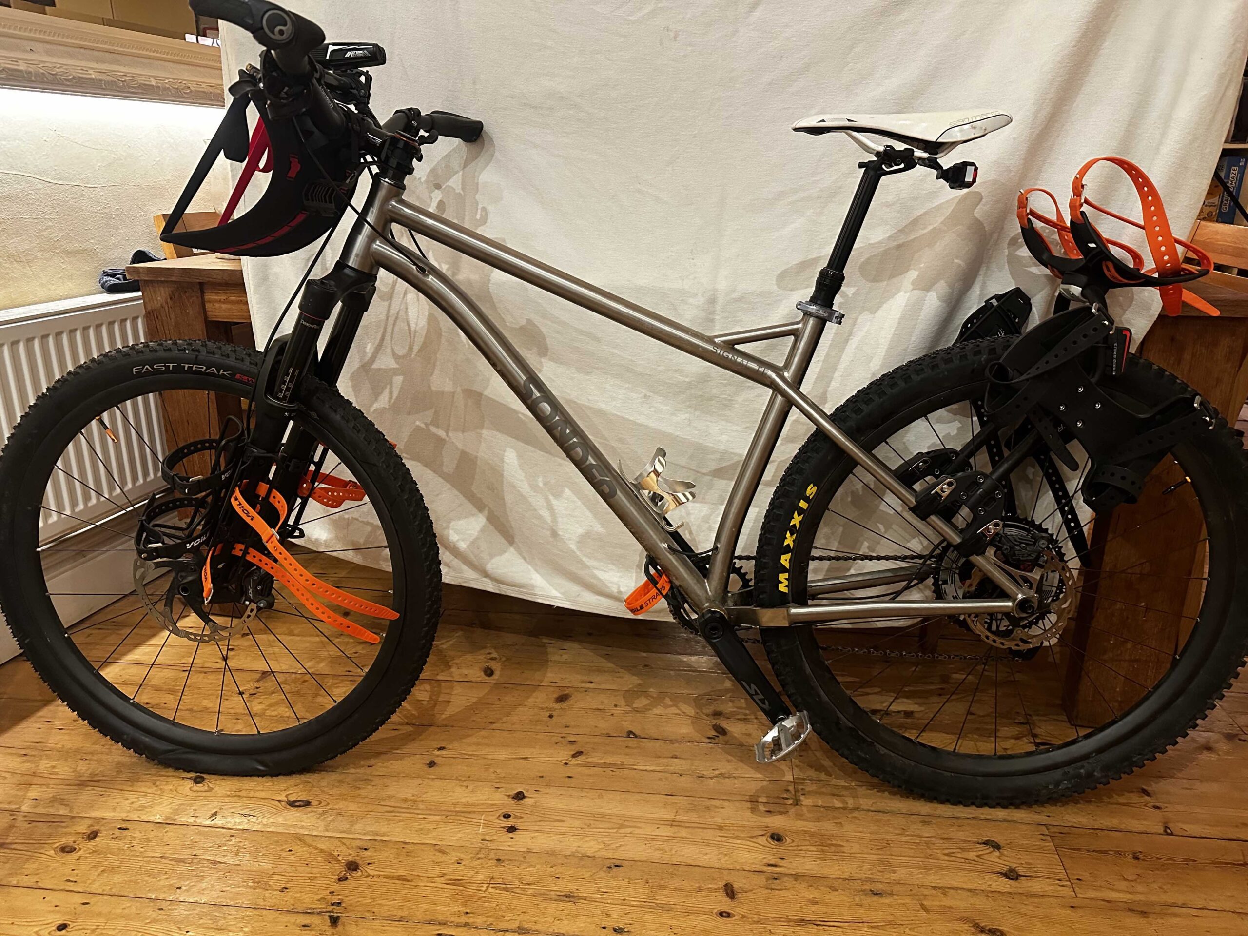 Sonder Signal Ti Frame – large – Enduro Evo frame/bike large–  DMR Rhythm bike.