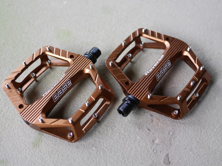 Reverse Base flat pedal review