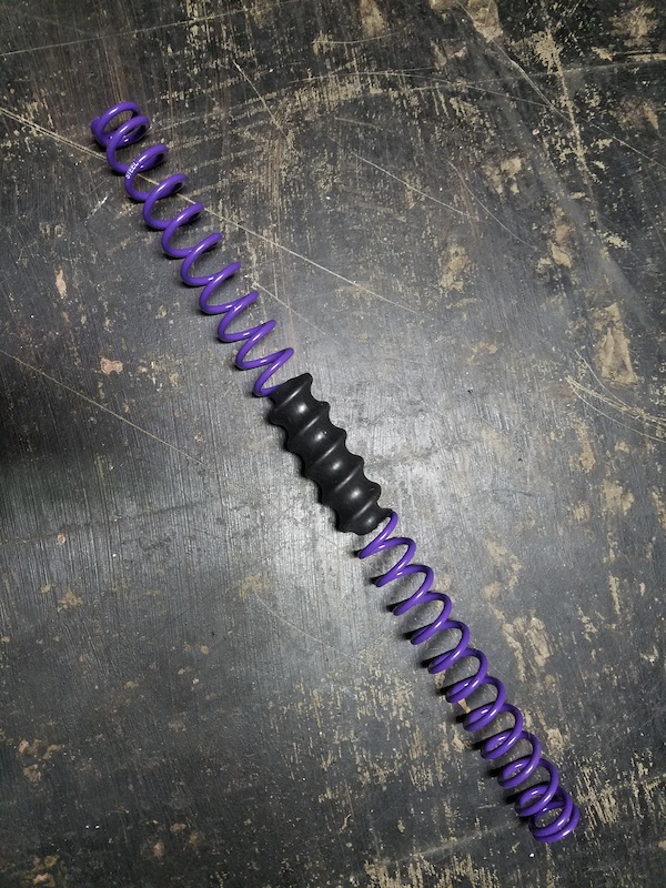 Wanted Purple or Black spring for 2017 Fox 40 forks