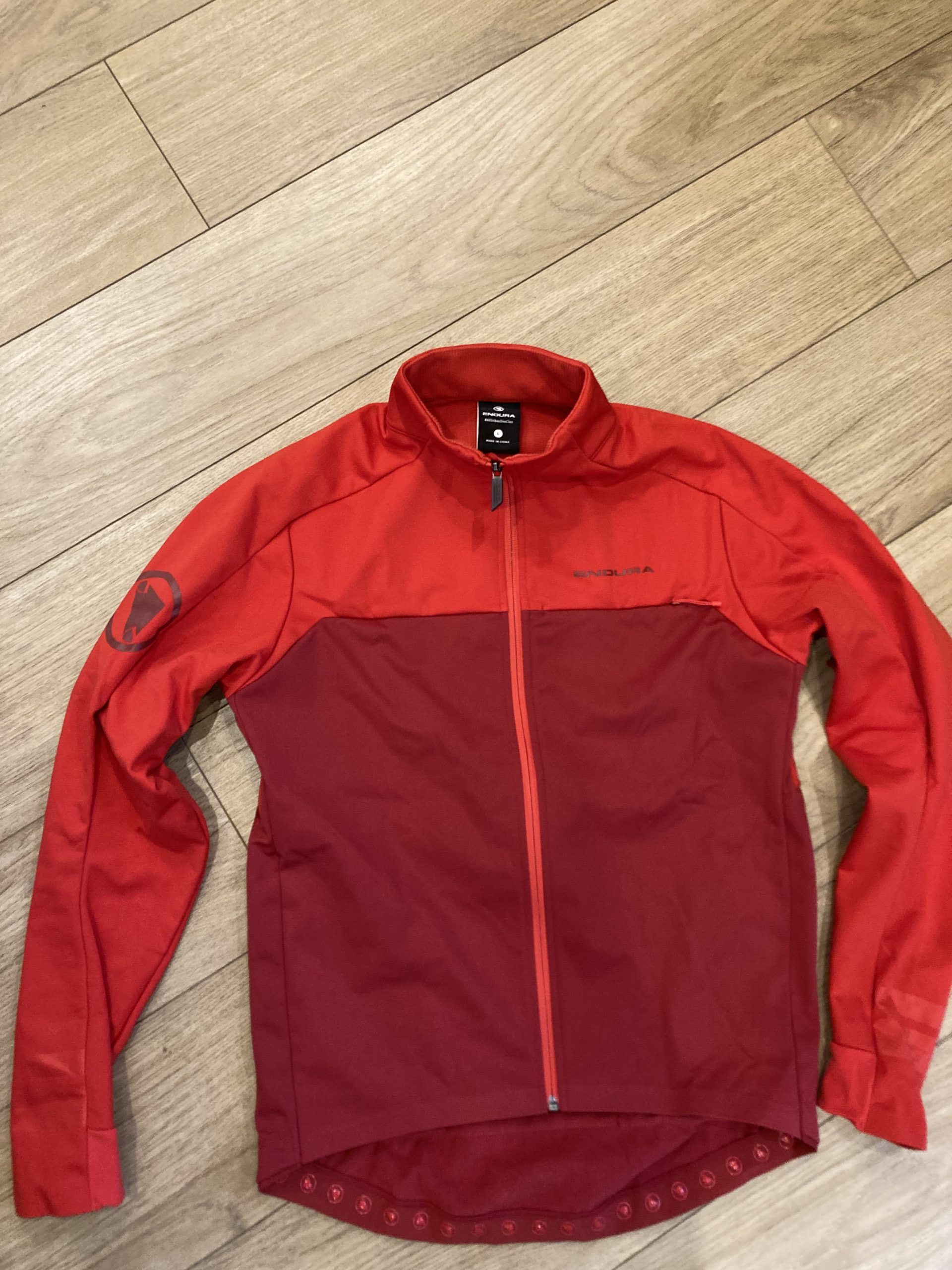 Endura Windchill II jacket, brand new, large