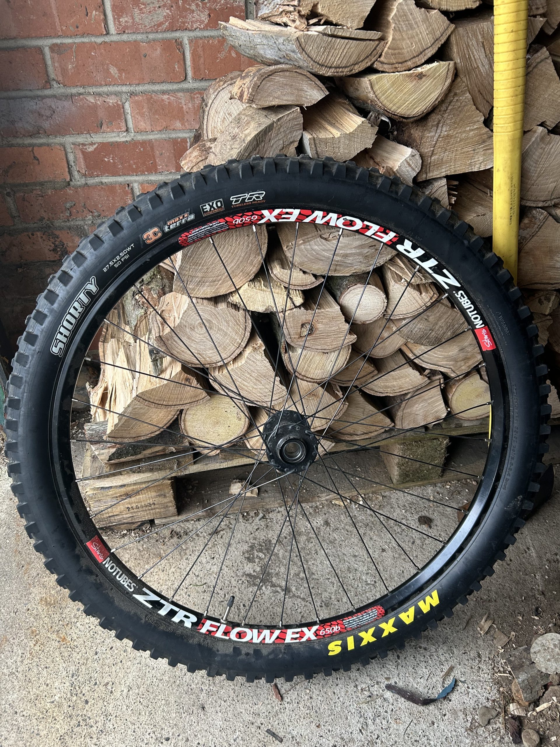 Stans ZTR Flow ex / Hope 27.5 boost front wheel