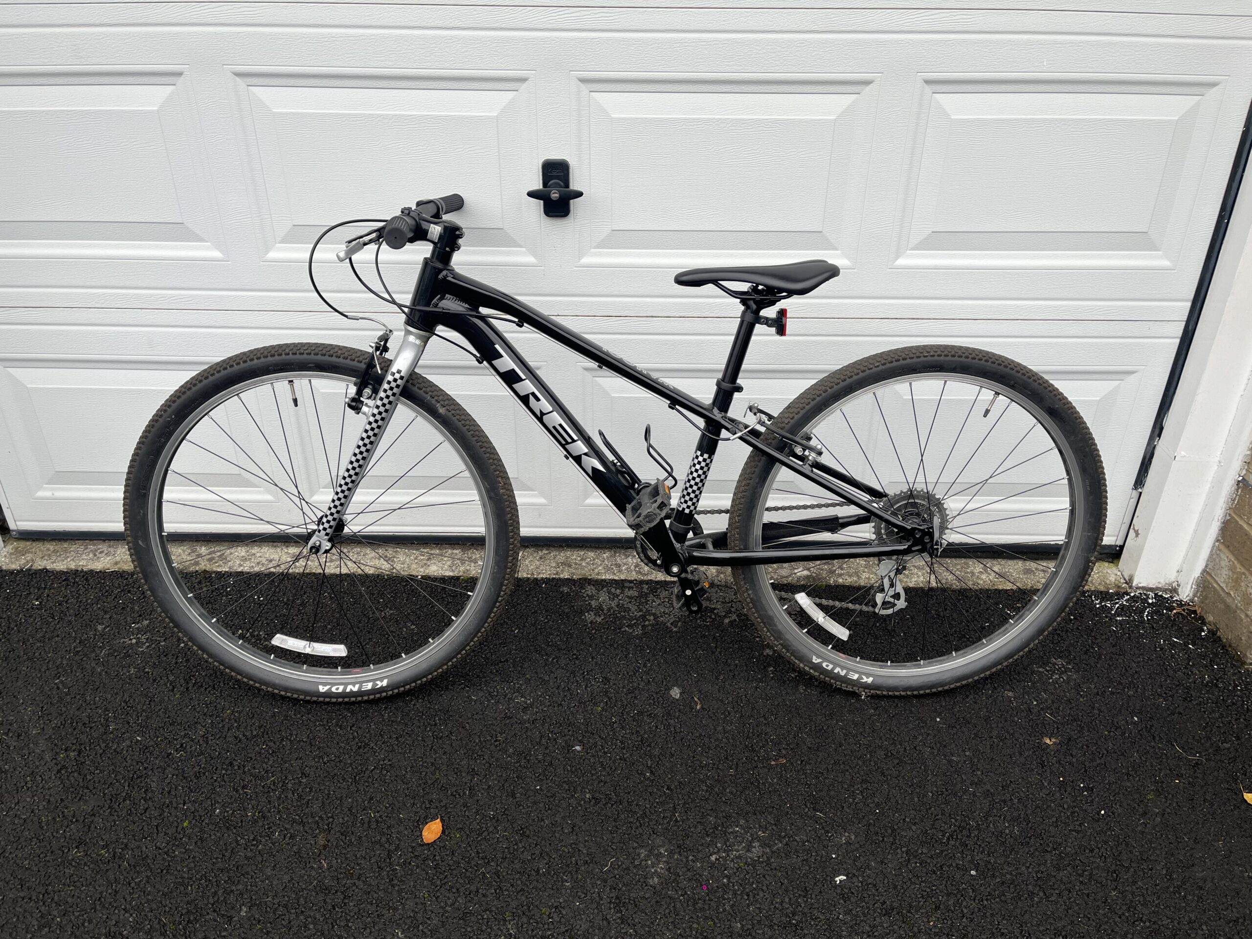 Trek Wahoo 26 – Black/Silver