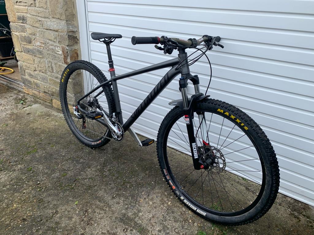 Specialised Rockhopper 2021 Loads of Upgrades.