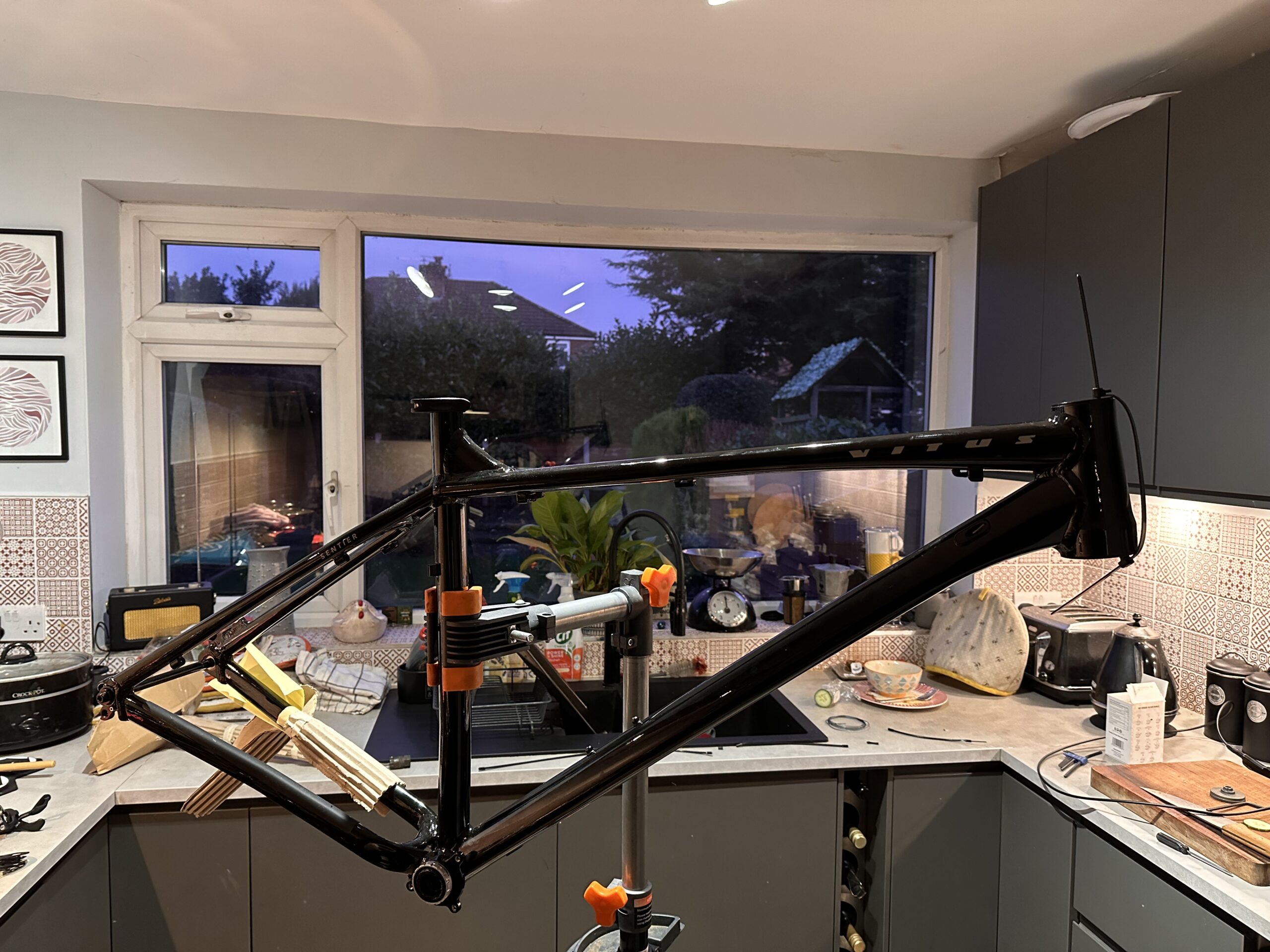 PRICE DROP Vitus Sentier 29 frame, incl headset and bottom bracket. Brand new