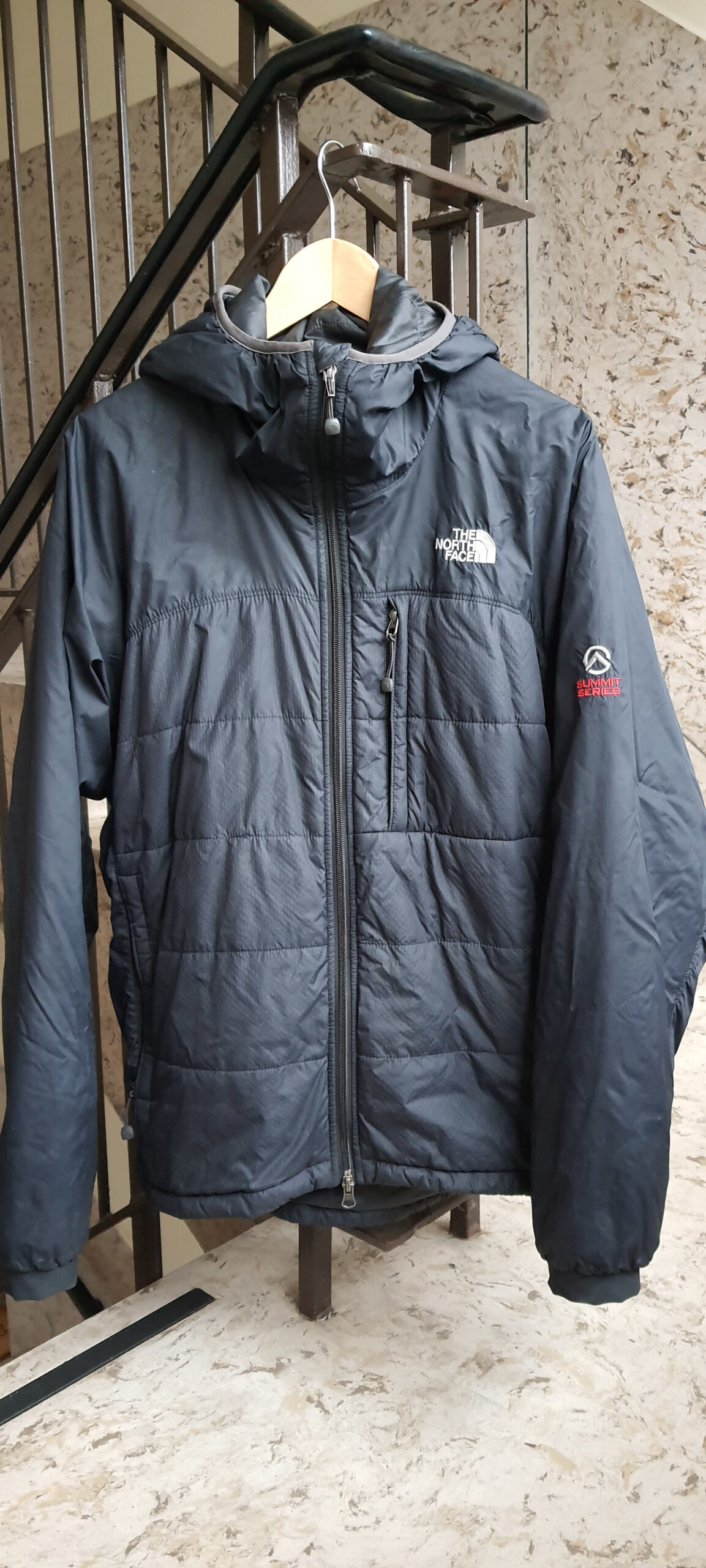 Mens North Face Summit Series Black Down Jacket (Large)