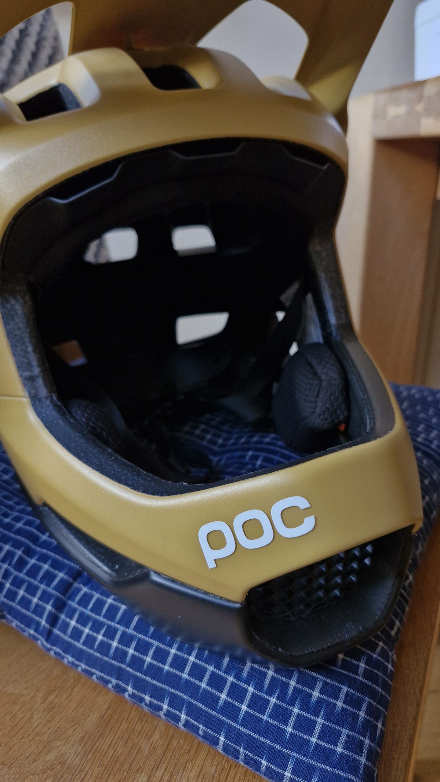 POC Otocon Race MIPS MTB Helmet – MEDIUM as new!