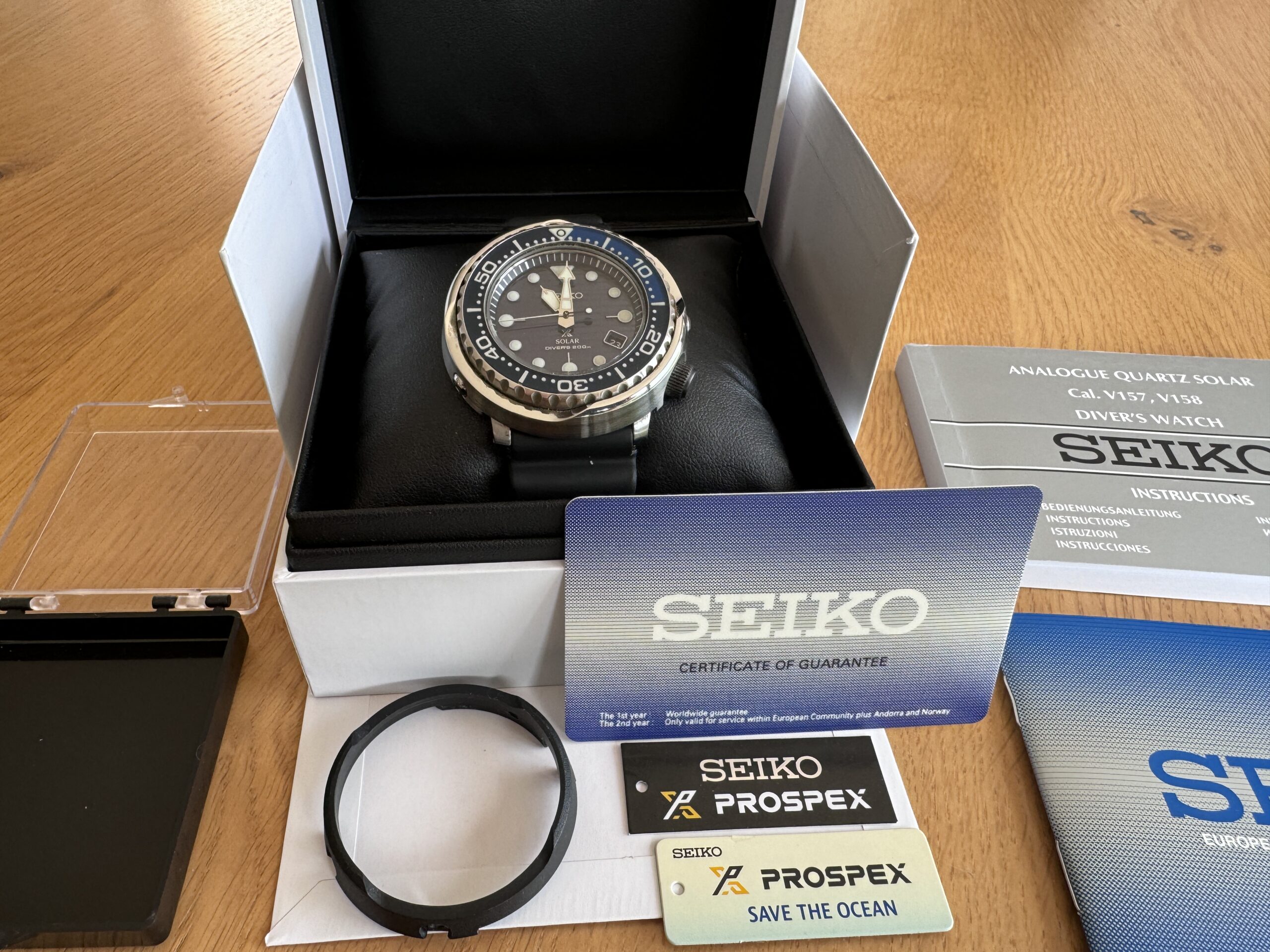 Seiko Prospex SBDJ045 V157-0CX0 Solar ‘Save the Ocean’ Diver 200M Full Set