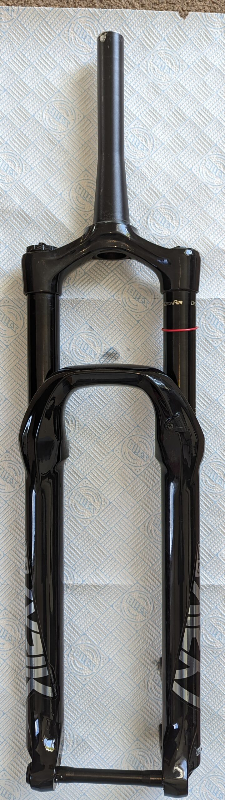 Lyrik Ultimate 2021 150 29 (+170 and 130 springs)