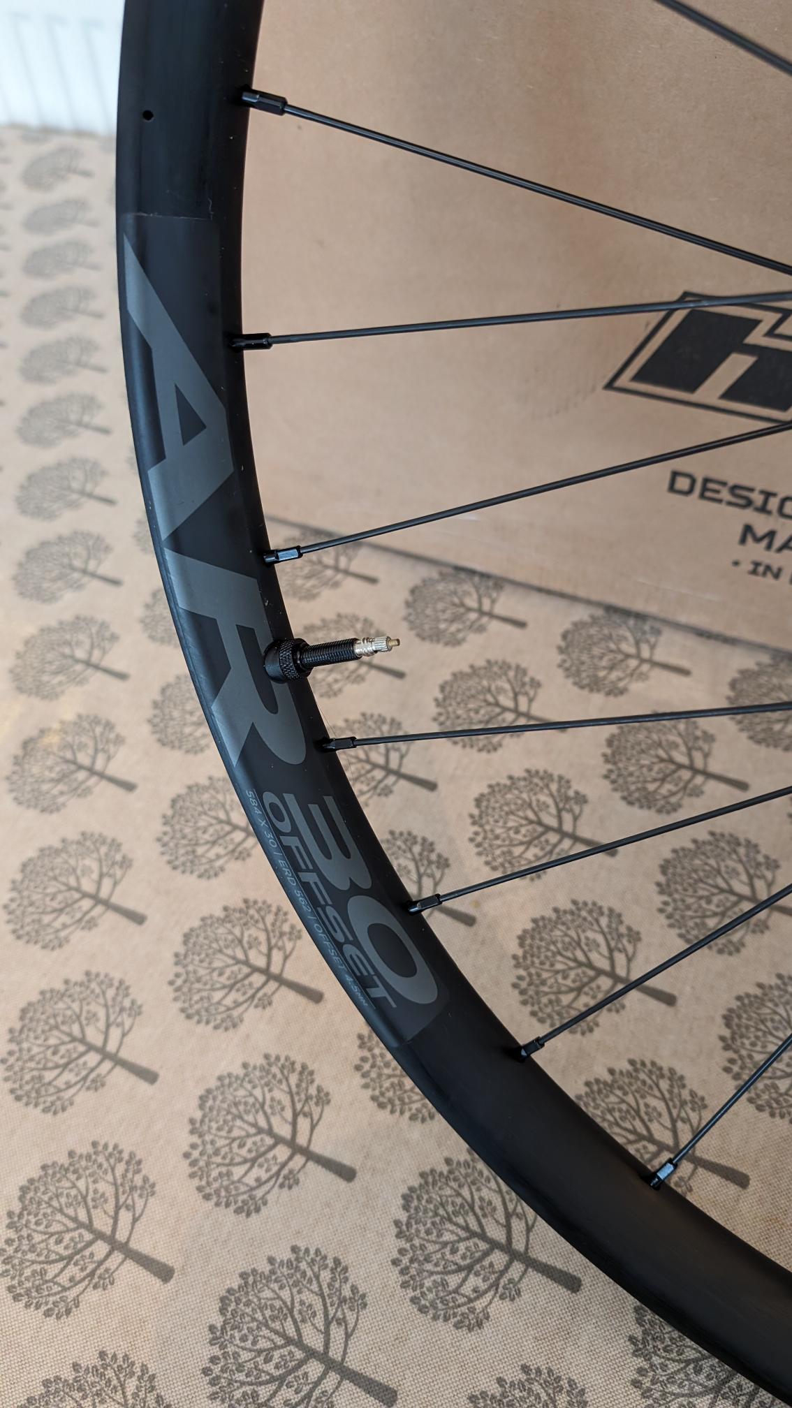 RaceFace mullet wheelset