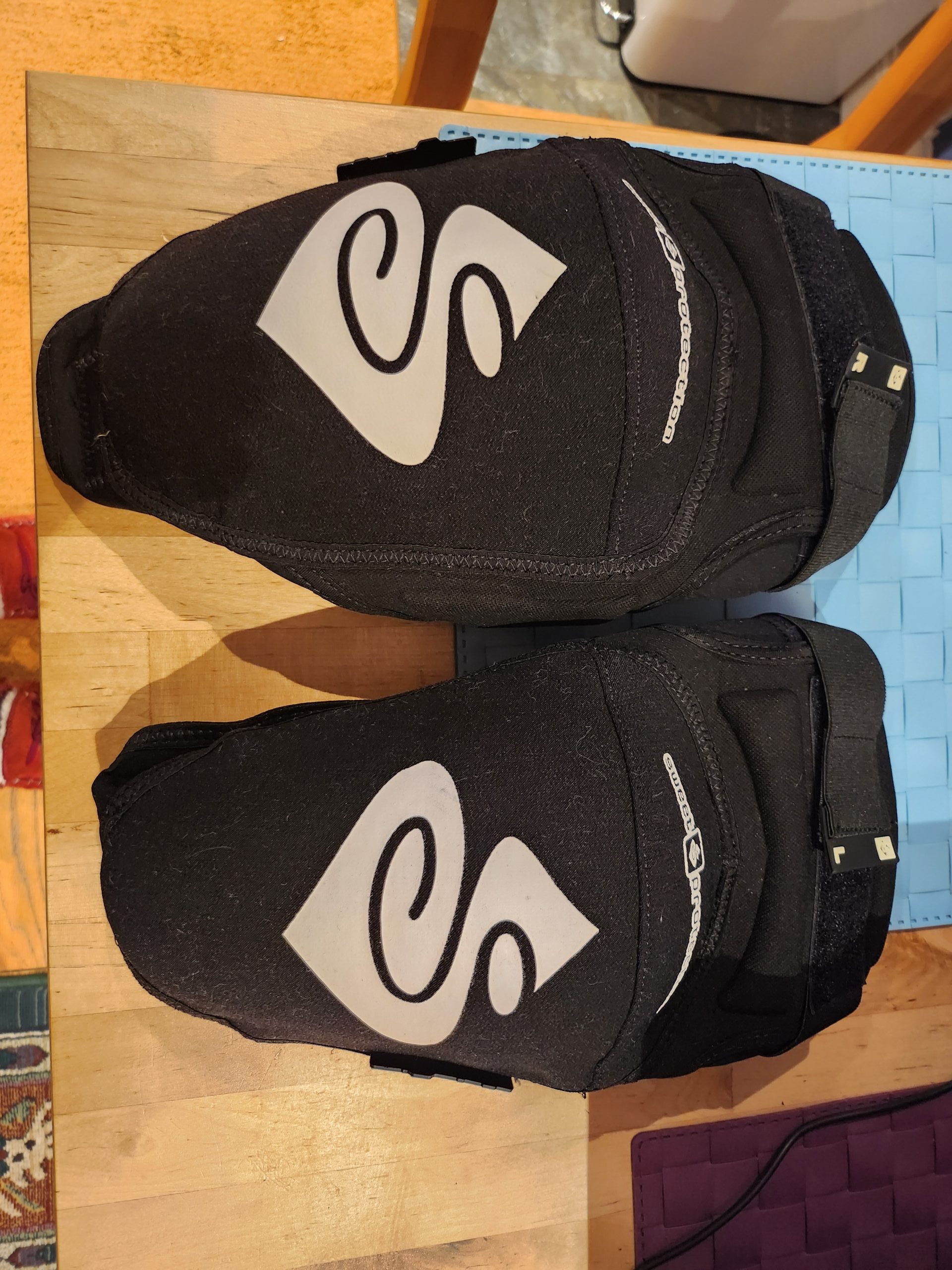 Knee pads Sweet Protection size XL