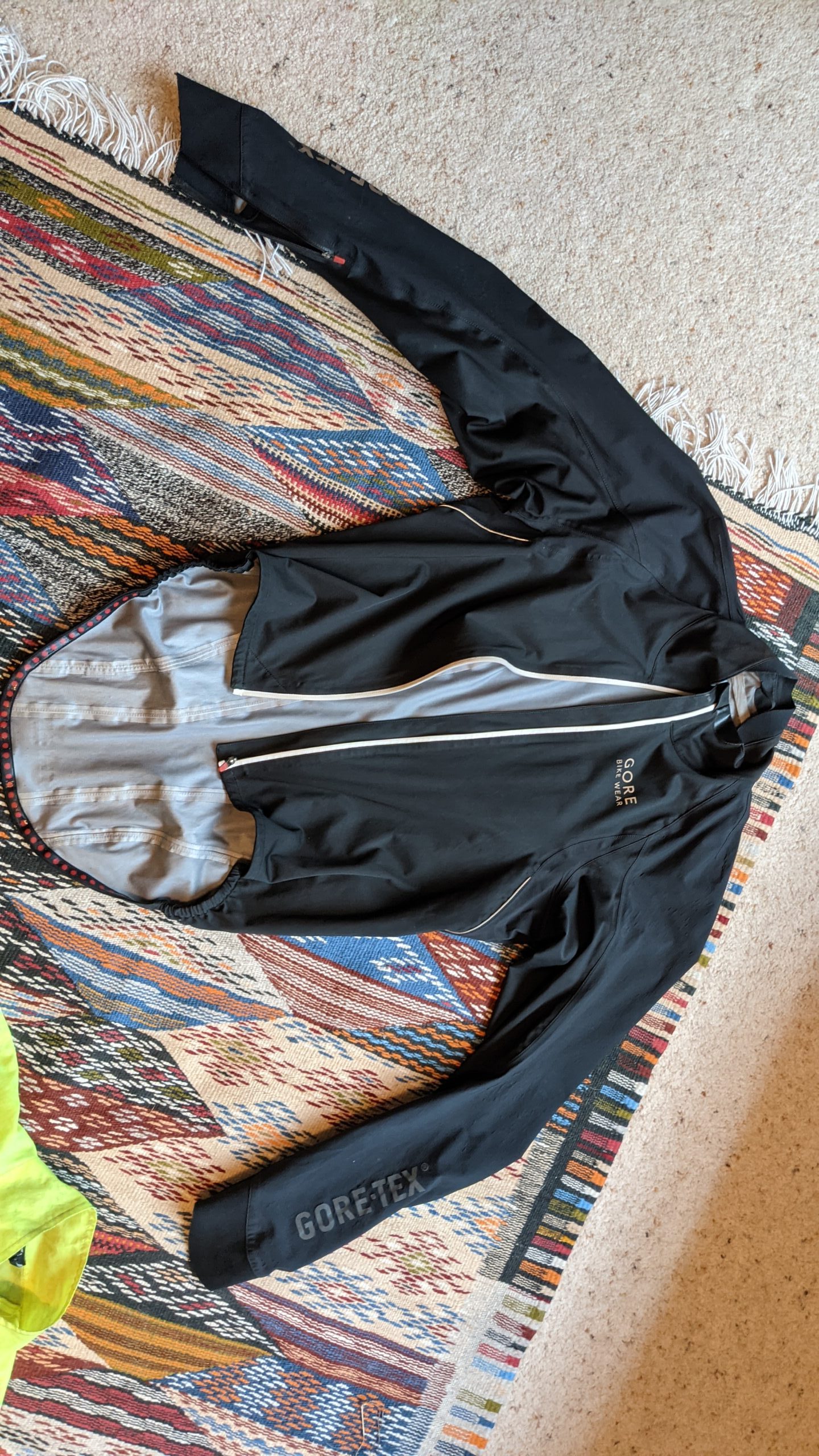 Clearout – jackets, 27.5 front wheel, old road bits, 26″ wheels