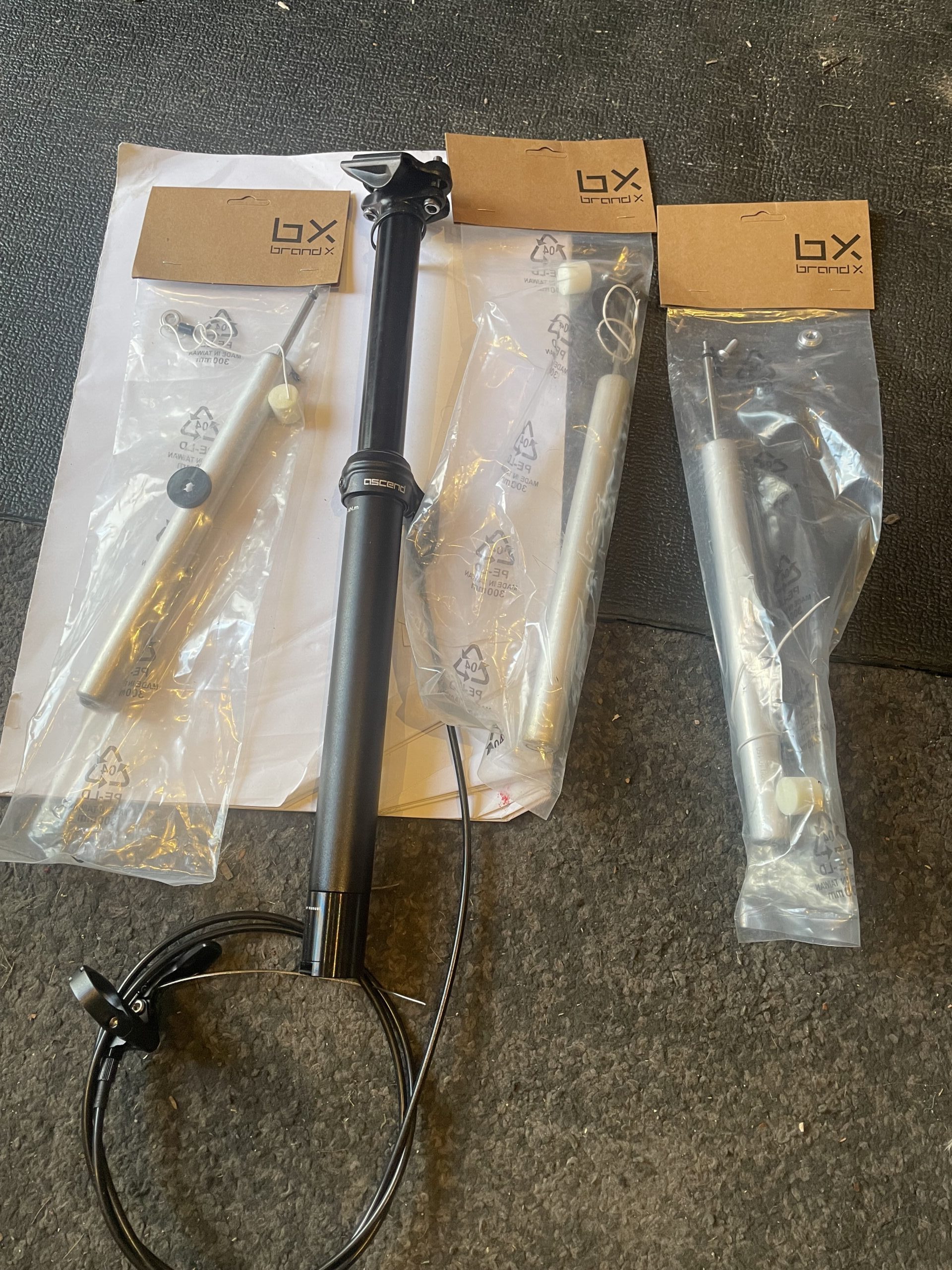 150mm dropper post & 3 spare innards