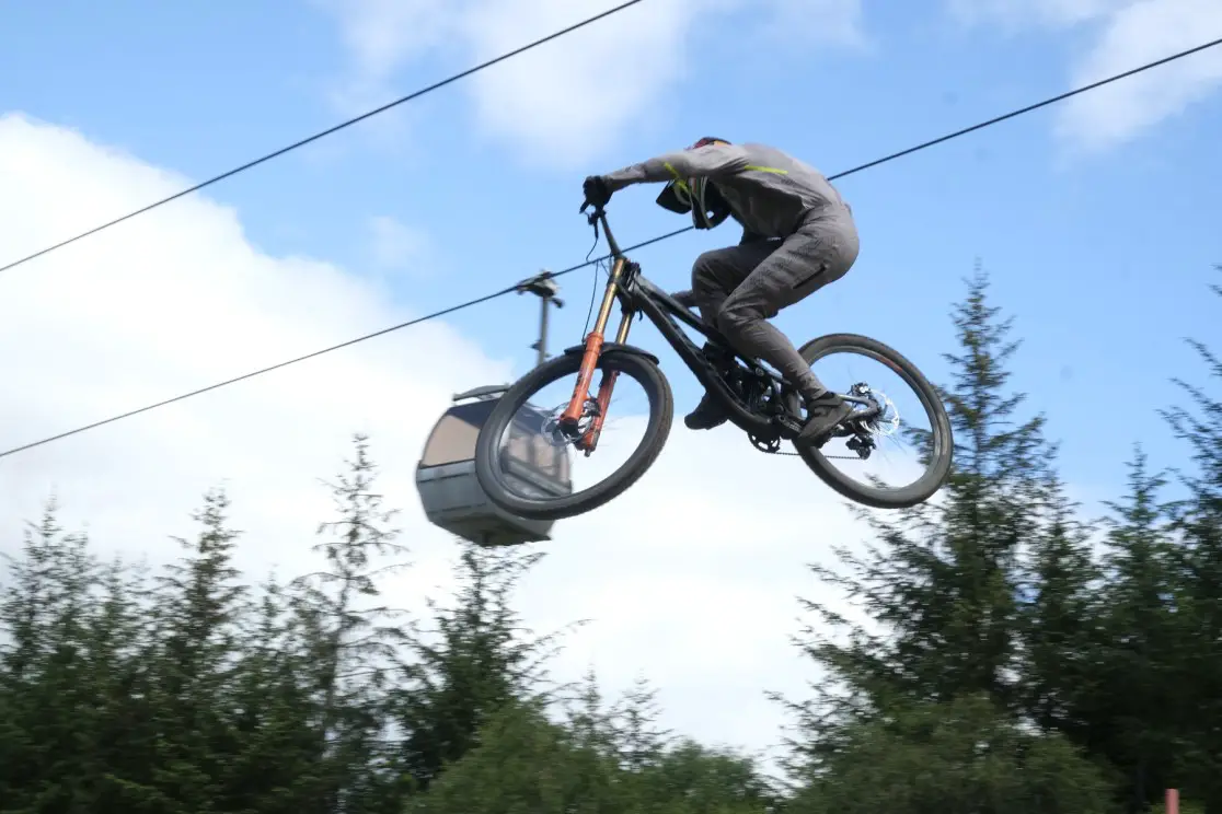In The Pits: British National Downhill Series Rd 2, Fort William