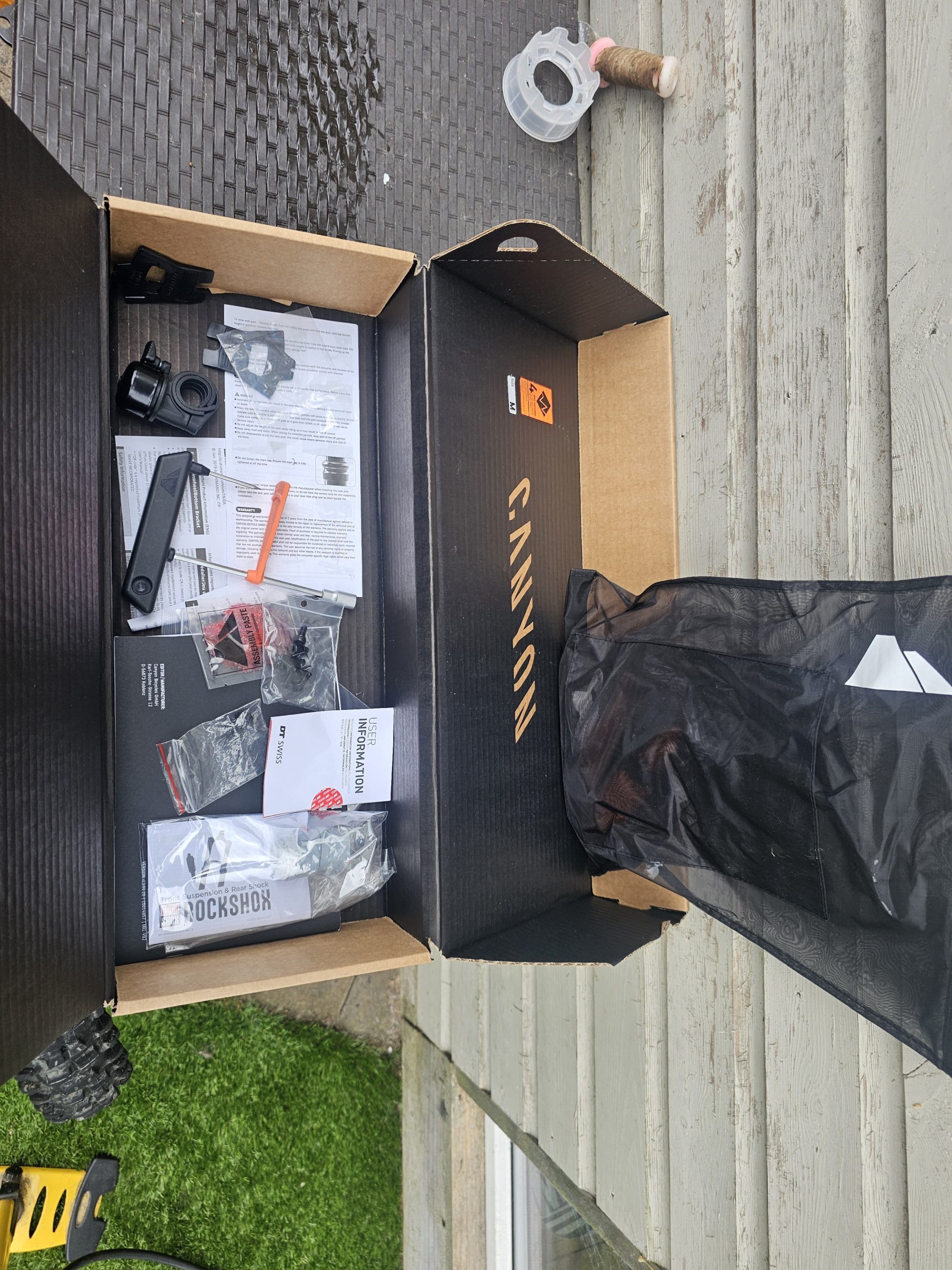 Canyon Spectral AL6 Medium