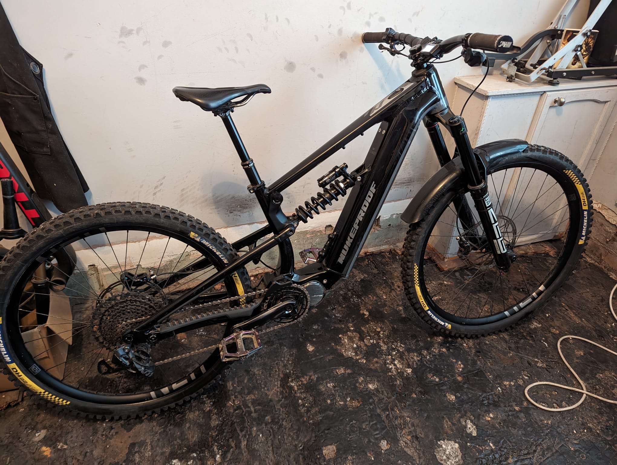 2022 Nukeproof Megawatt 297 RS