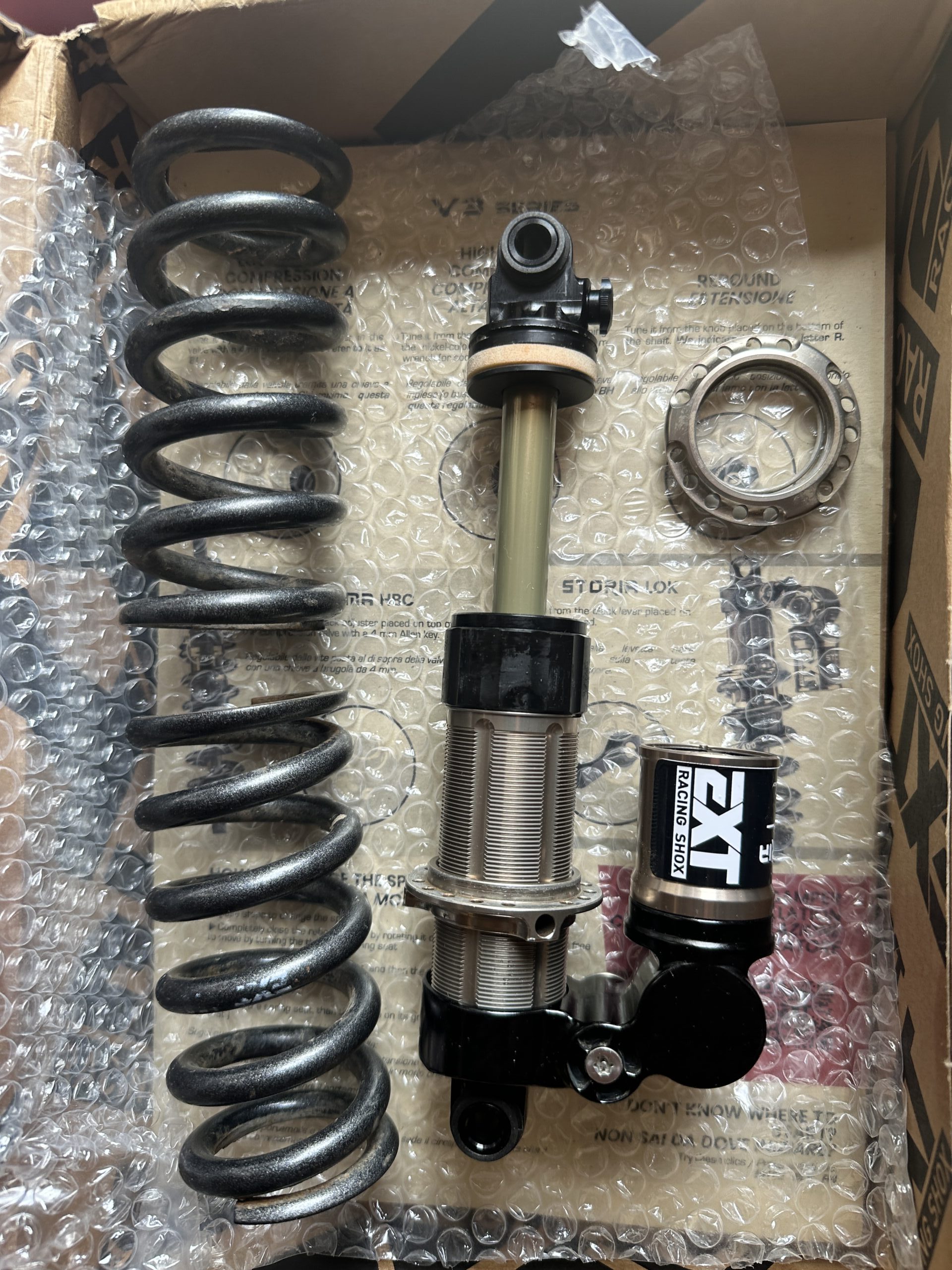 EXT Storia V3, 215x63mm, 450 & 475 springs.