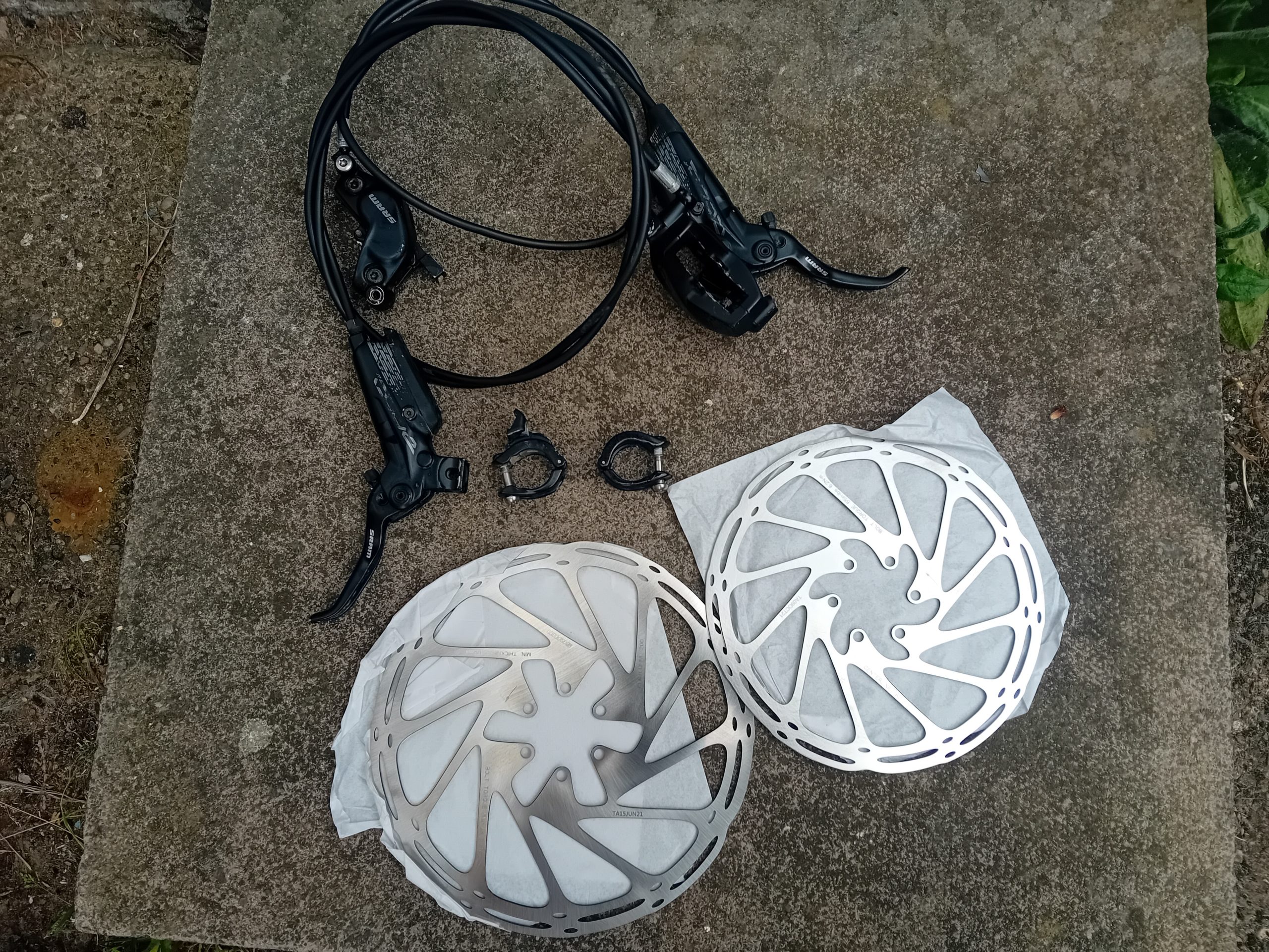 Sram Code R brakeset with 200+ 180mm rotors