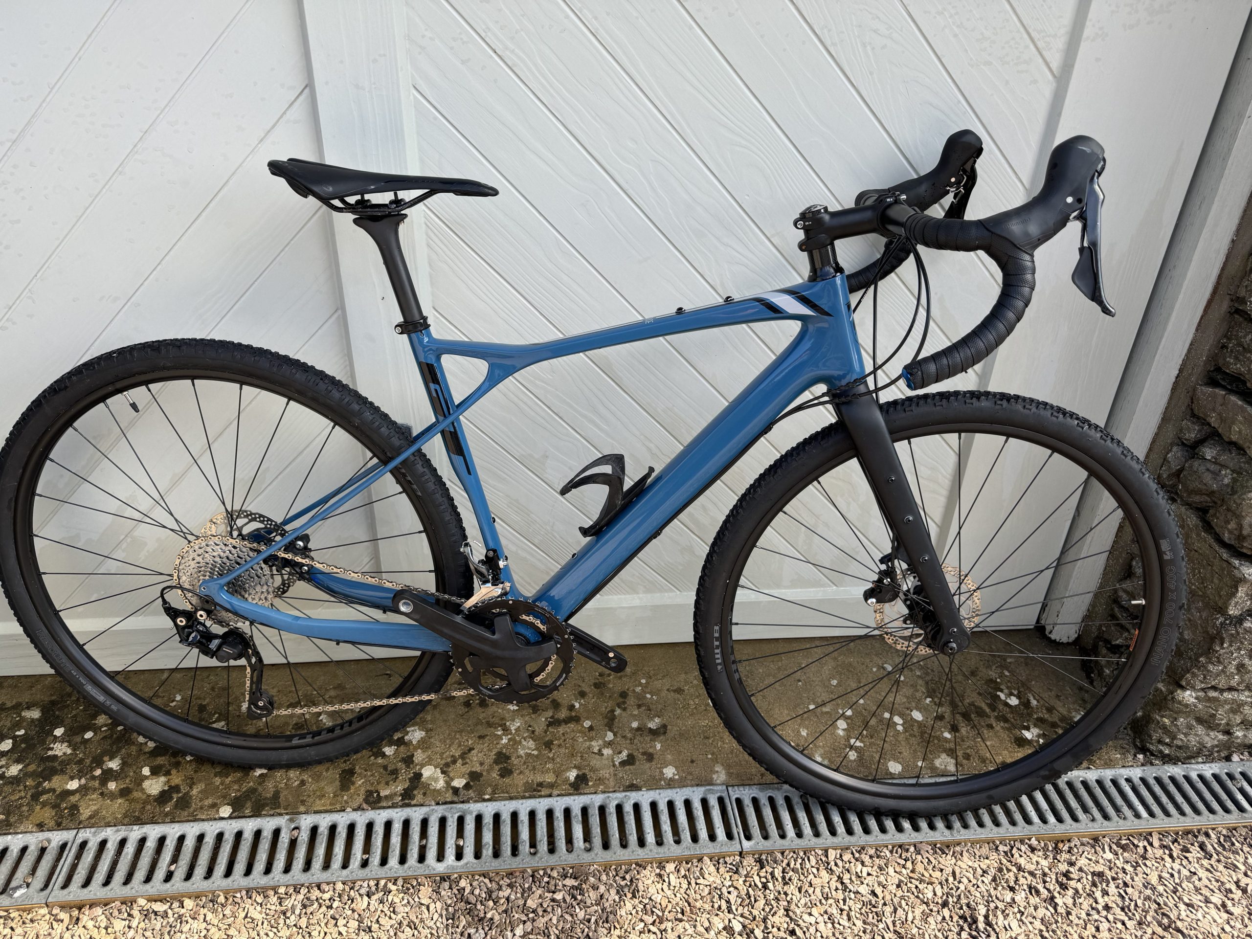 2021 GT Grade Carbon Elite Gravel