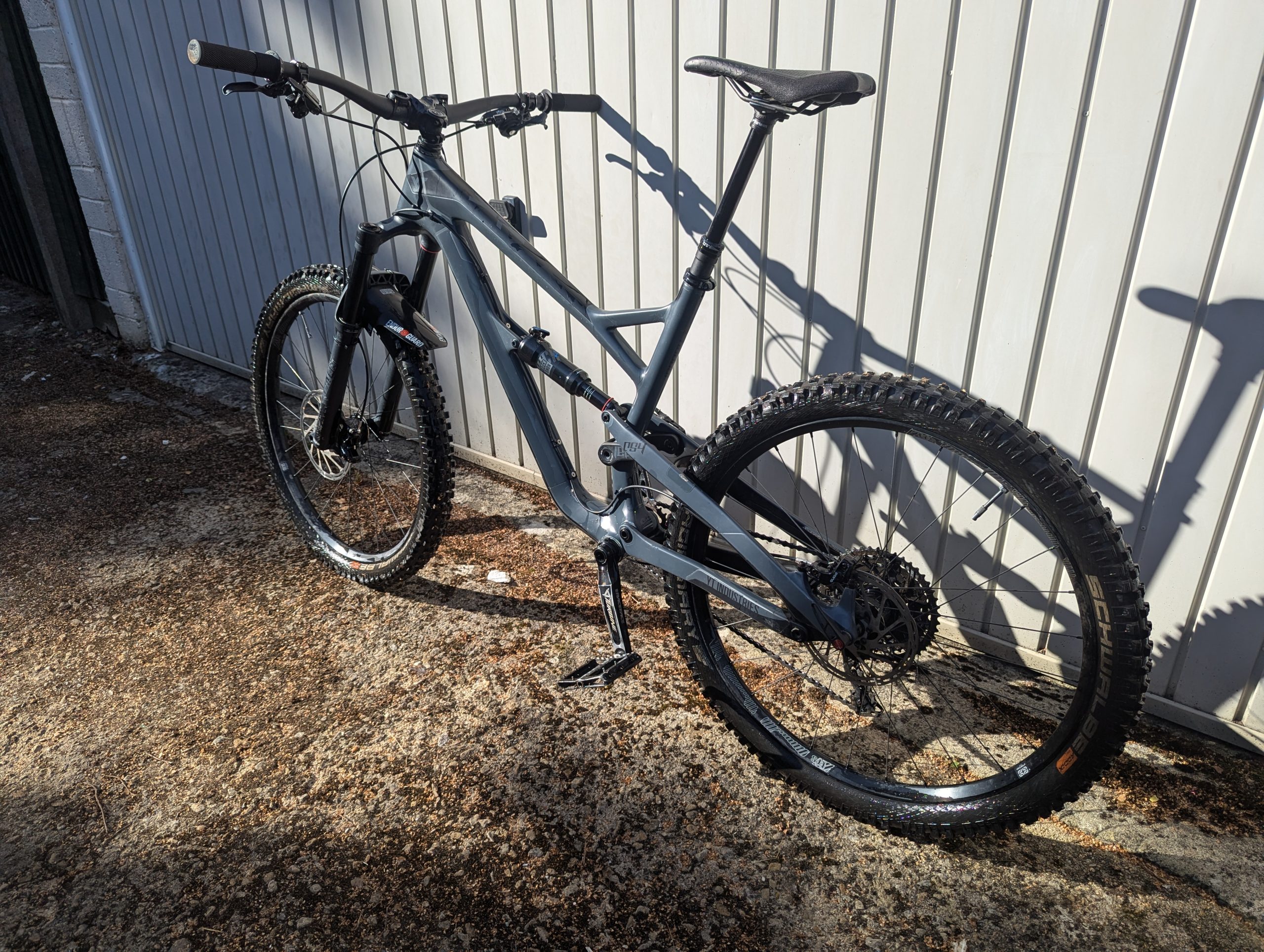 YT Jeffsy Carbon 27.5