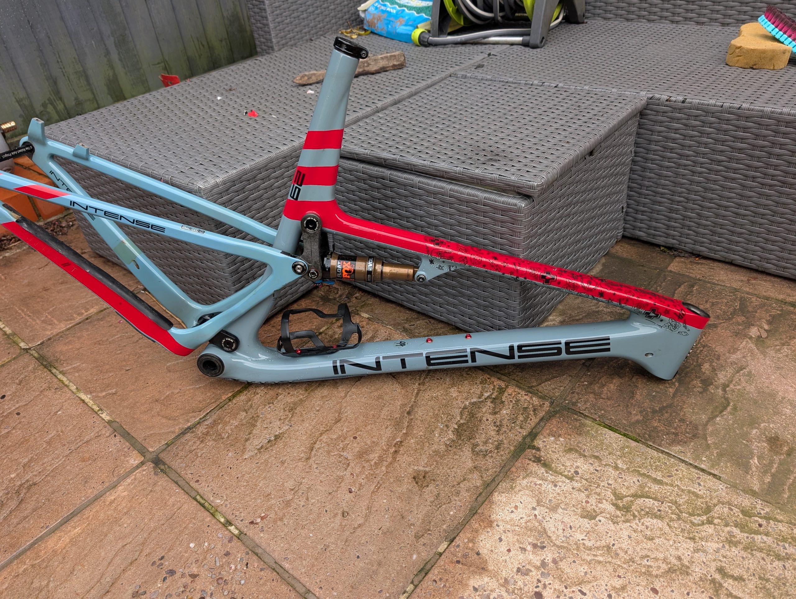 Intense snipper T XL 29er frame price drop