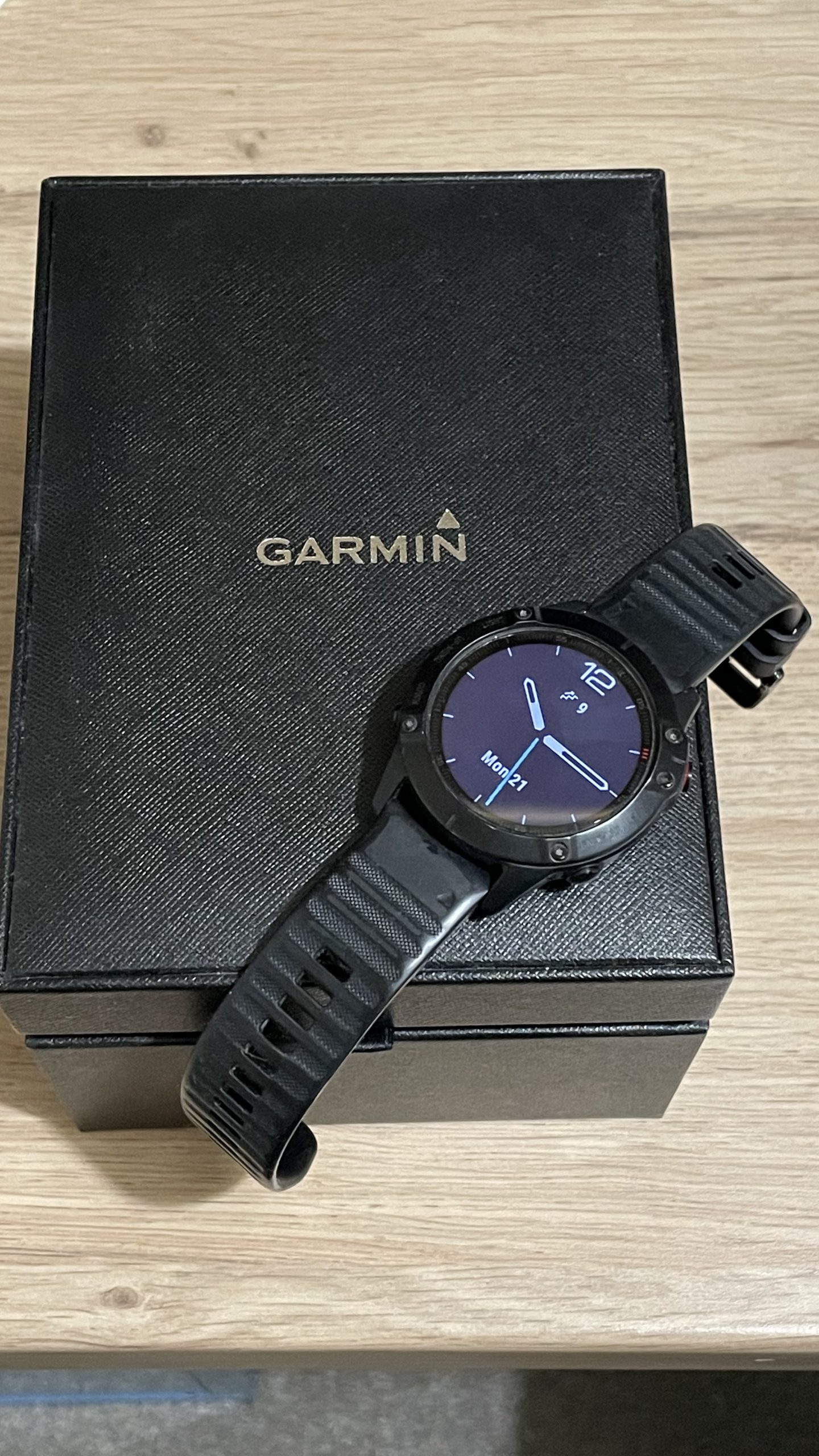 Garmin Watch Fenix 6 Sapphire Black DLC  | Mint Condition