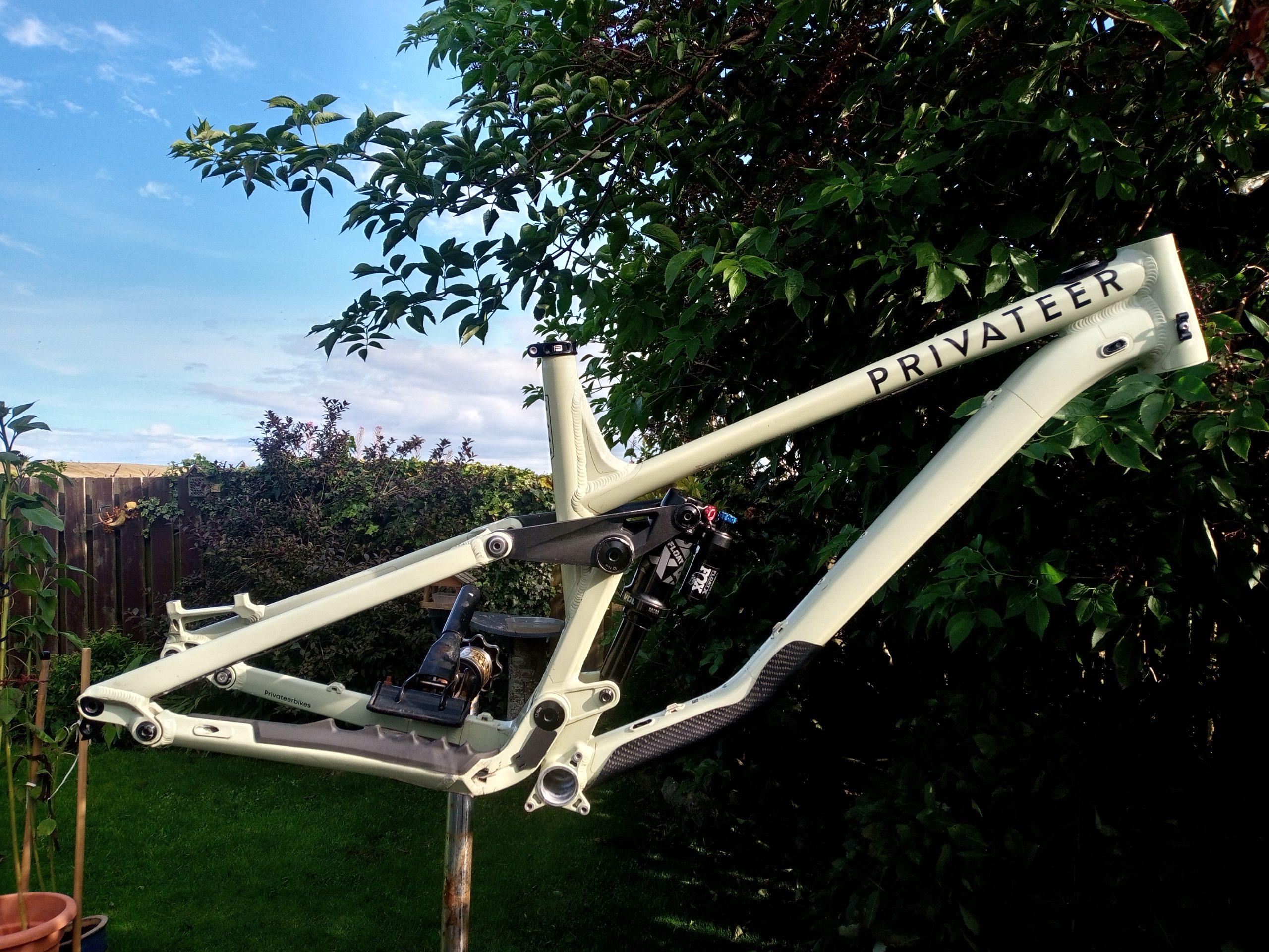 2021 Privateer 141 Frame