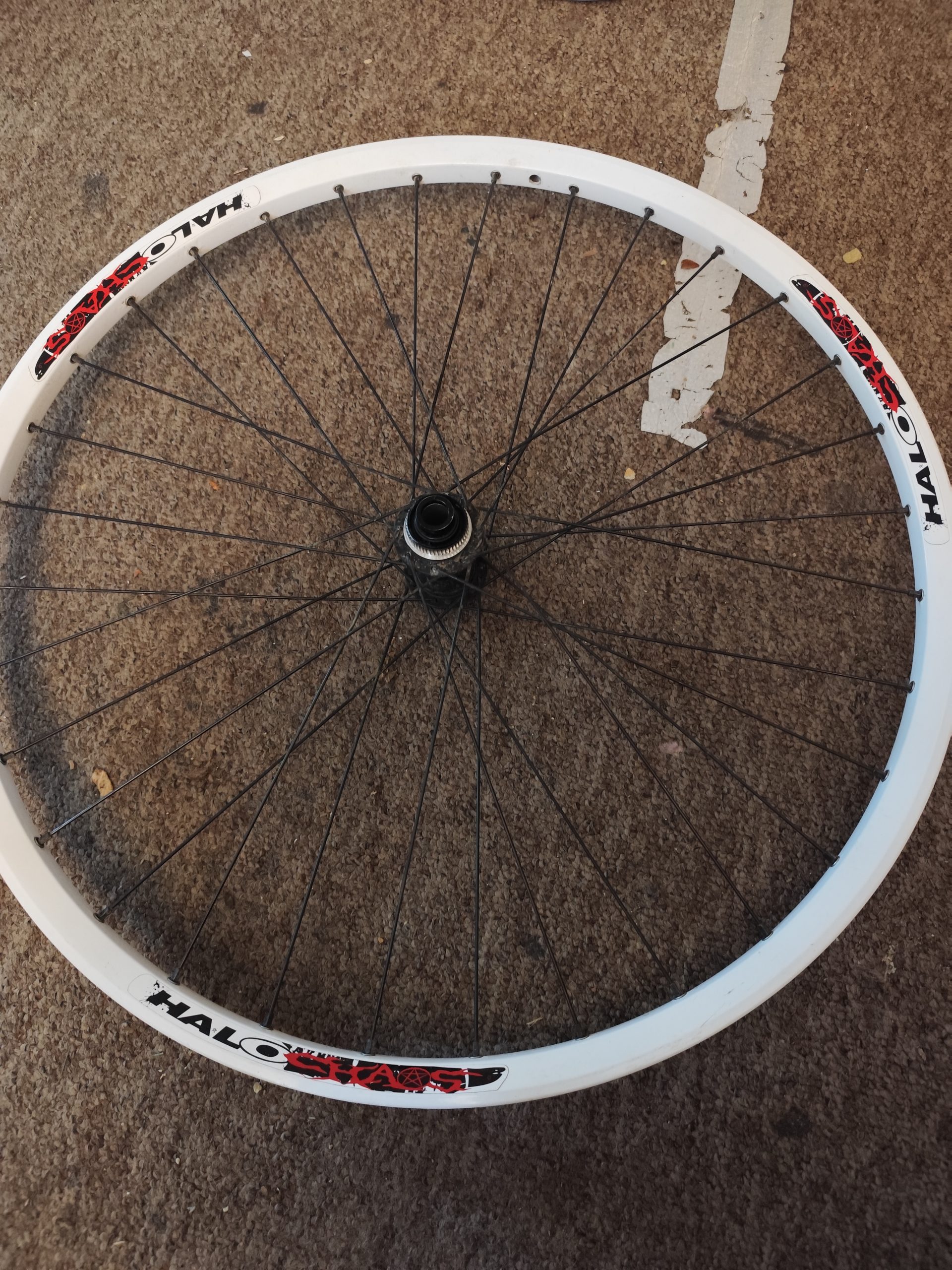 27.5 wheels, praxis, chainring and seatpost