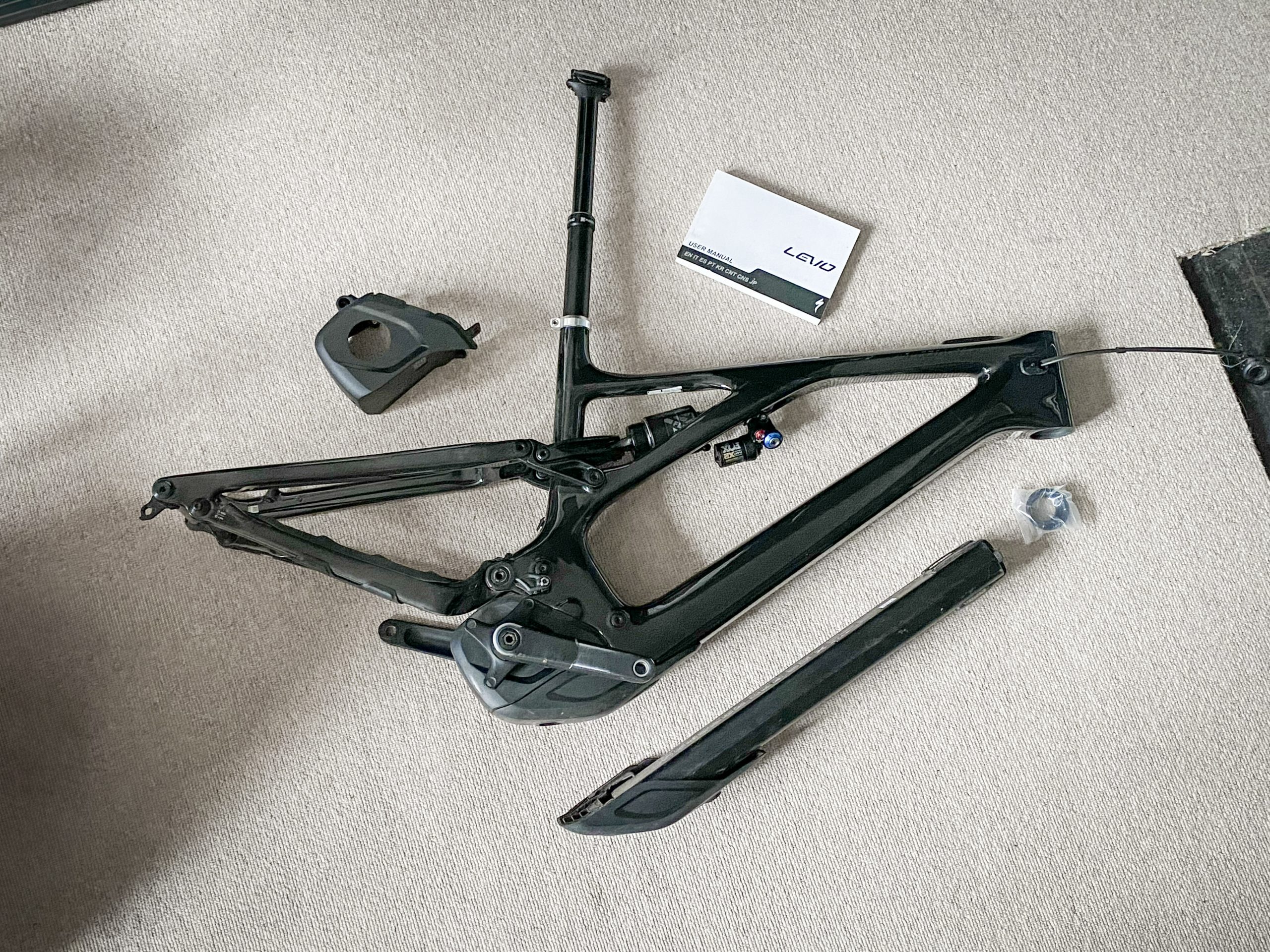 2024 Specialized Turbo Levo Carbon – S5/XL 2x batteries