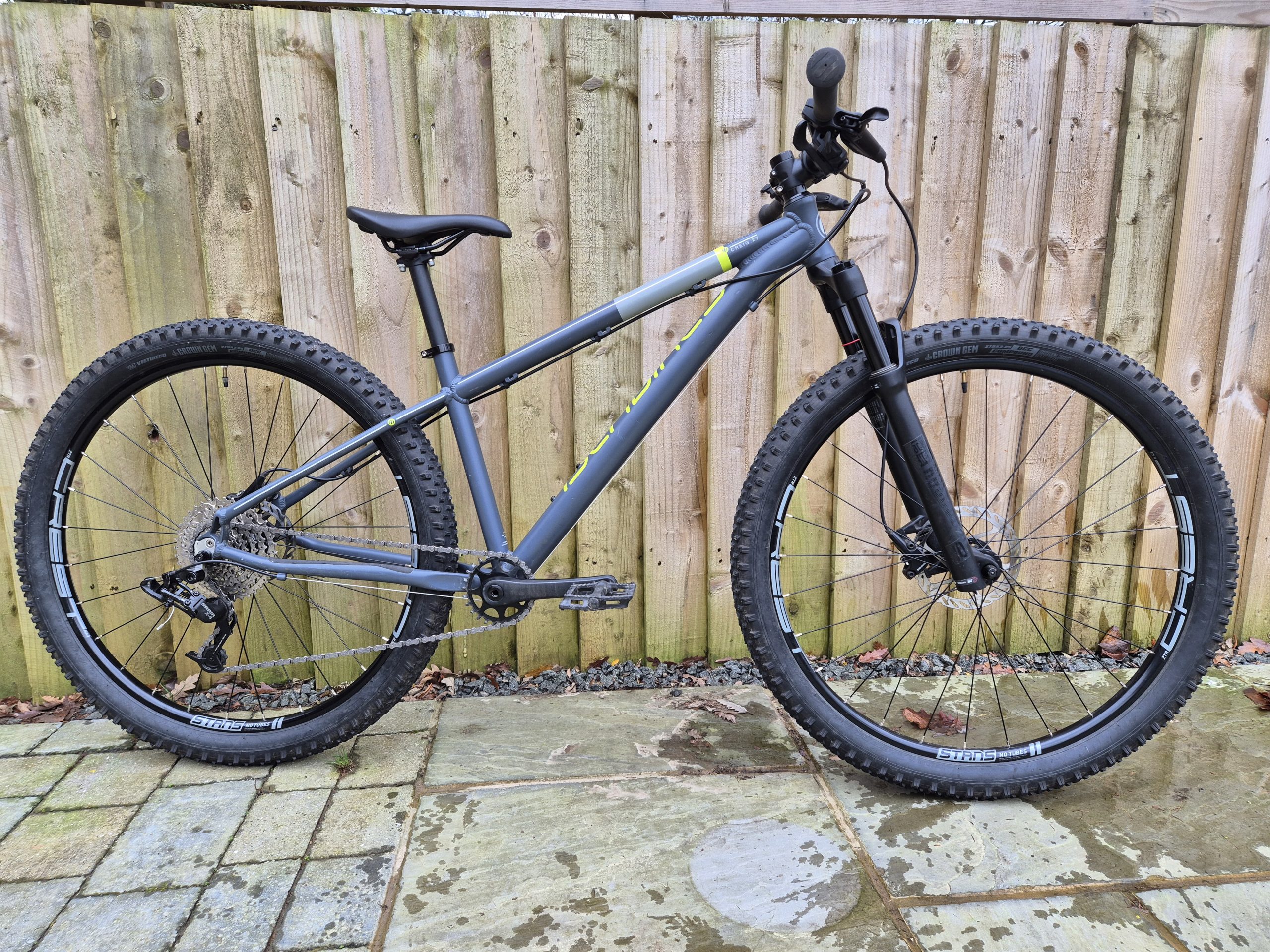 Islabike Creig 27 children’s MTB 10+