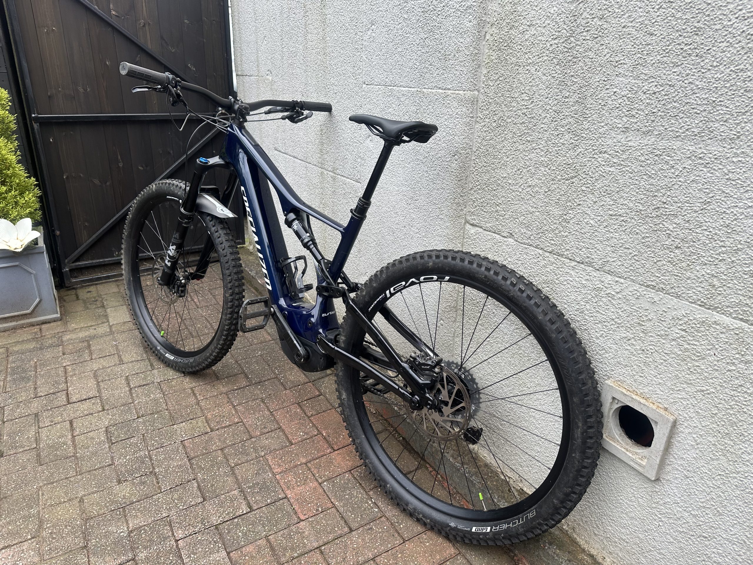 Specialized Turbo Levo Comp, Carbon FSR. 2019 — Large —