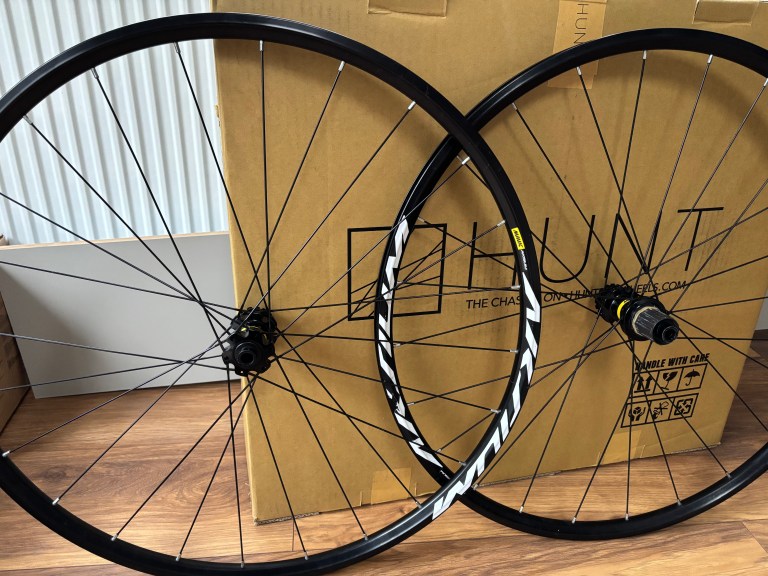 Mavic Aksium disc wheelset 700c