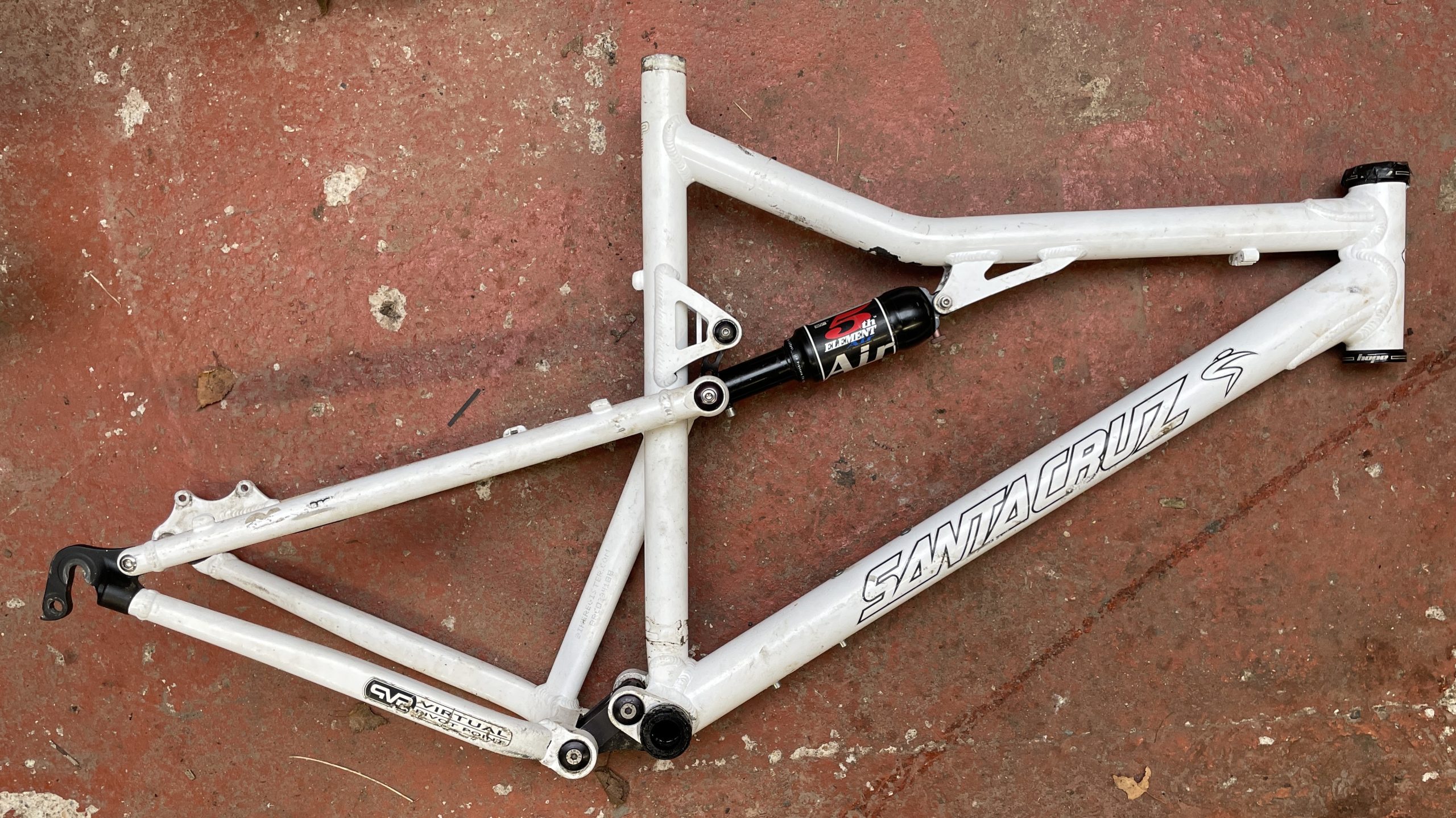 Santa Cruz Blur Frame -Free!