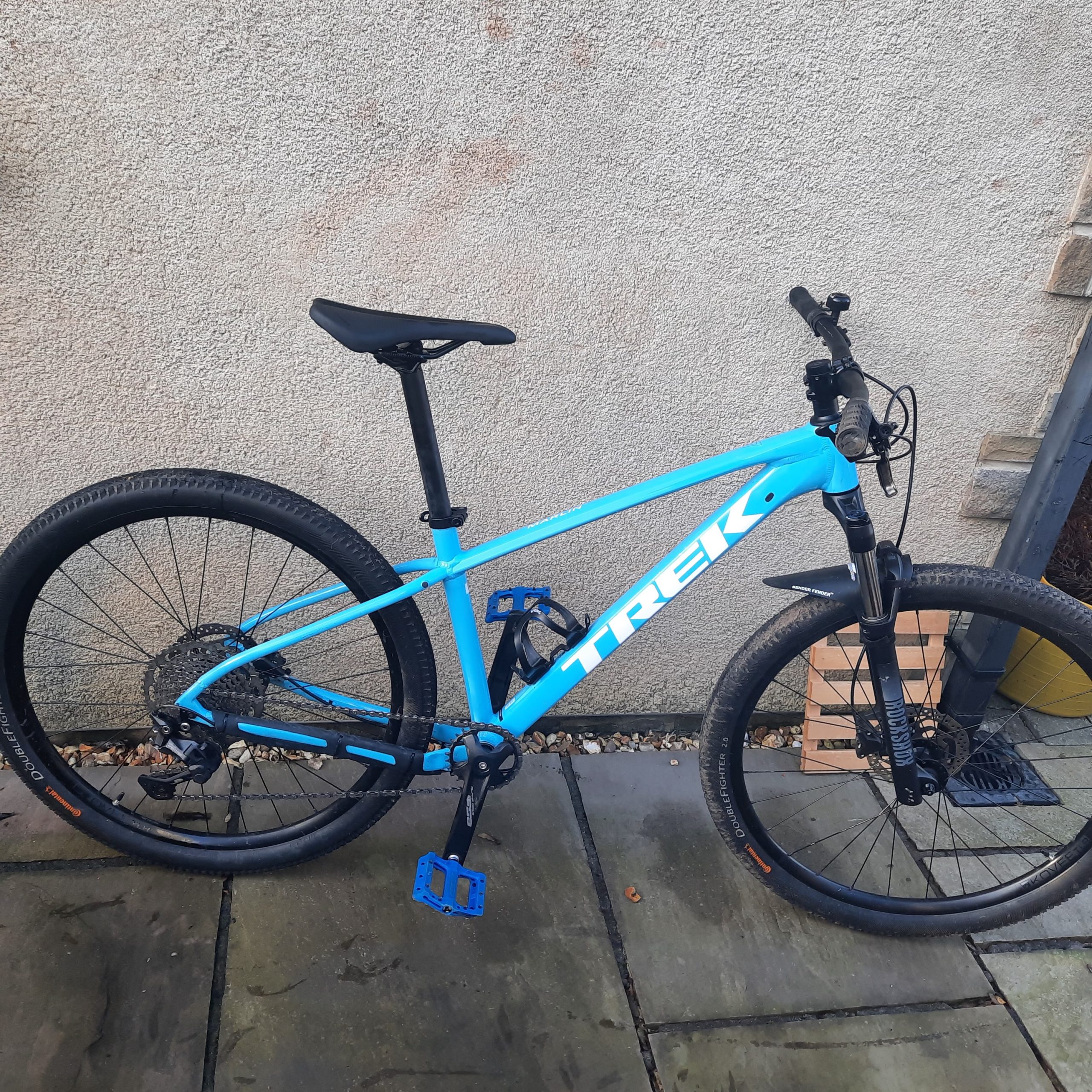 Trek Marlin 7 Gen 3 Hardtail Mountain Bike 2023 in Azure Blue – Size Small