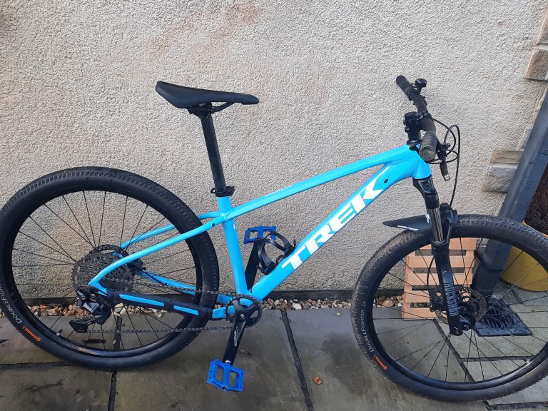 Trek Marlin 7 Gen 3 Hardtail Mountain Bike 2023 in Azure Blue – Size Small