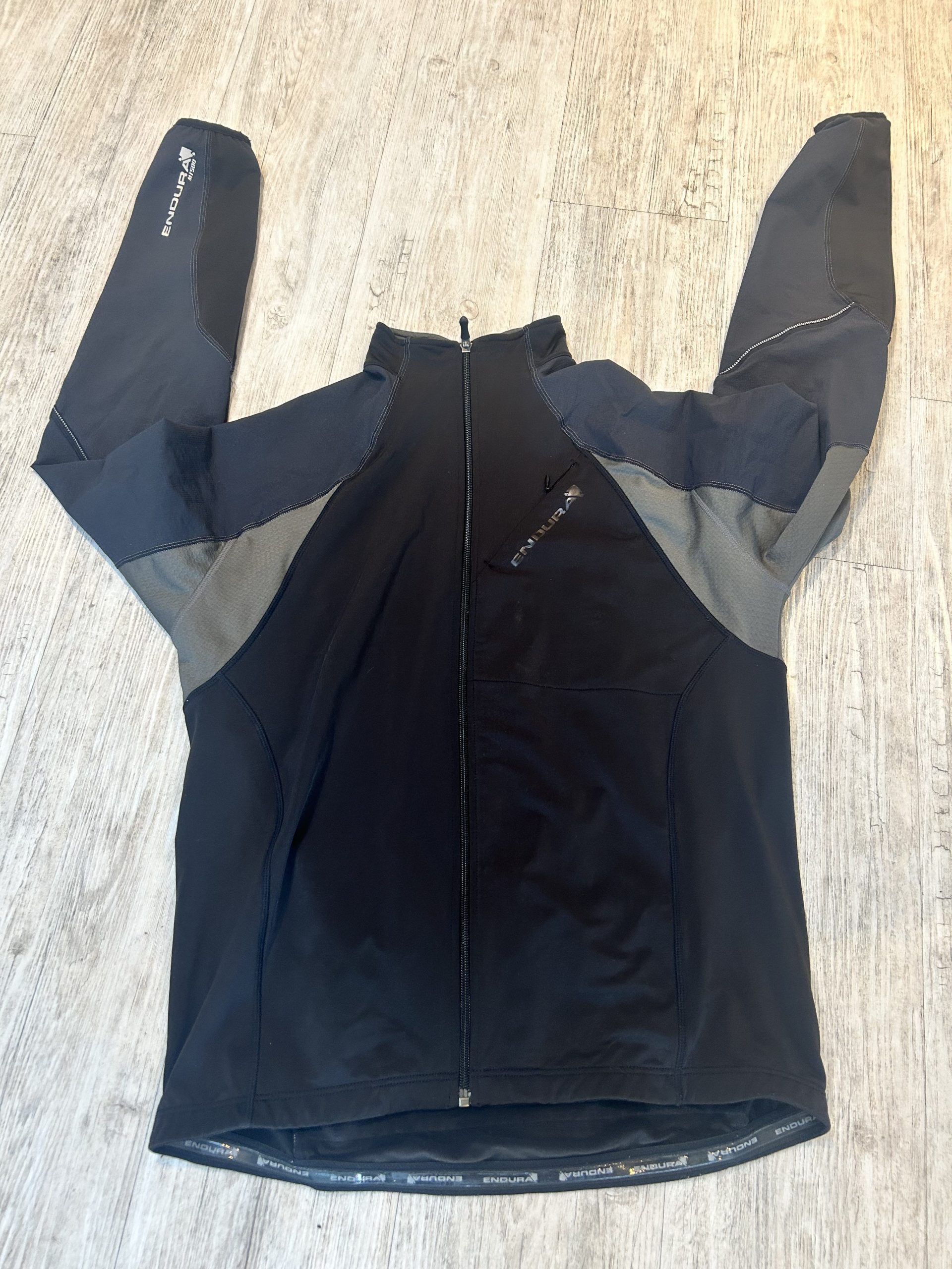 Endura mt500 softshell size large