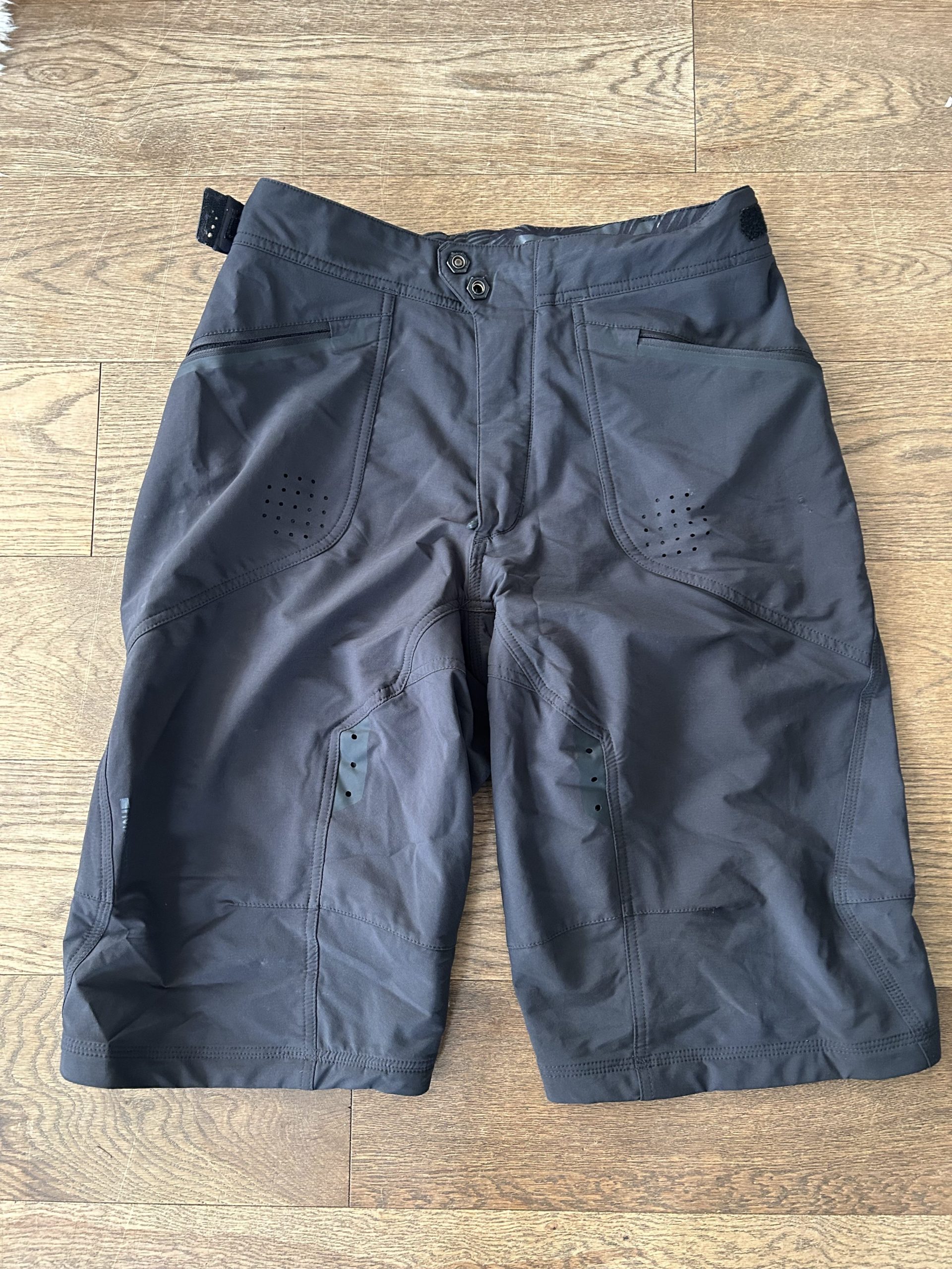 Madison Roam Shorts large