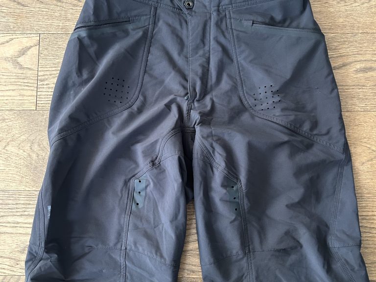 Madison Roam Shorts large