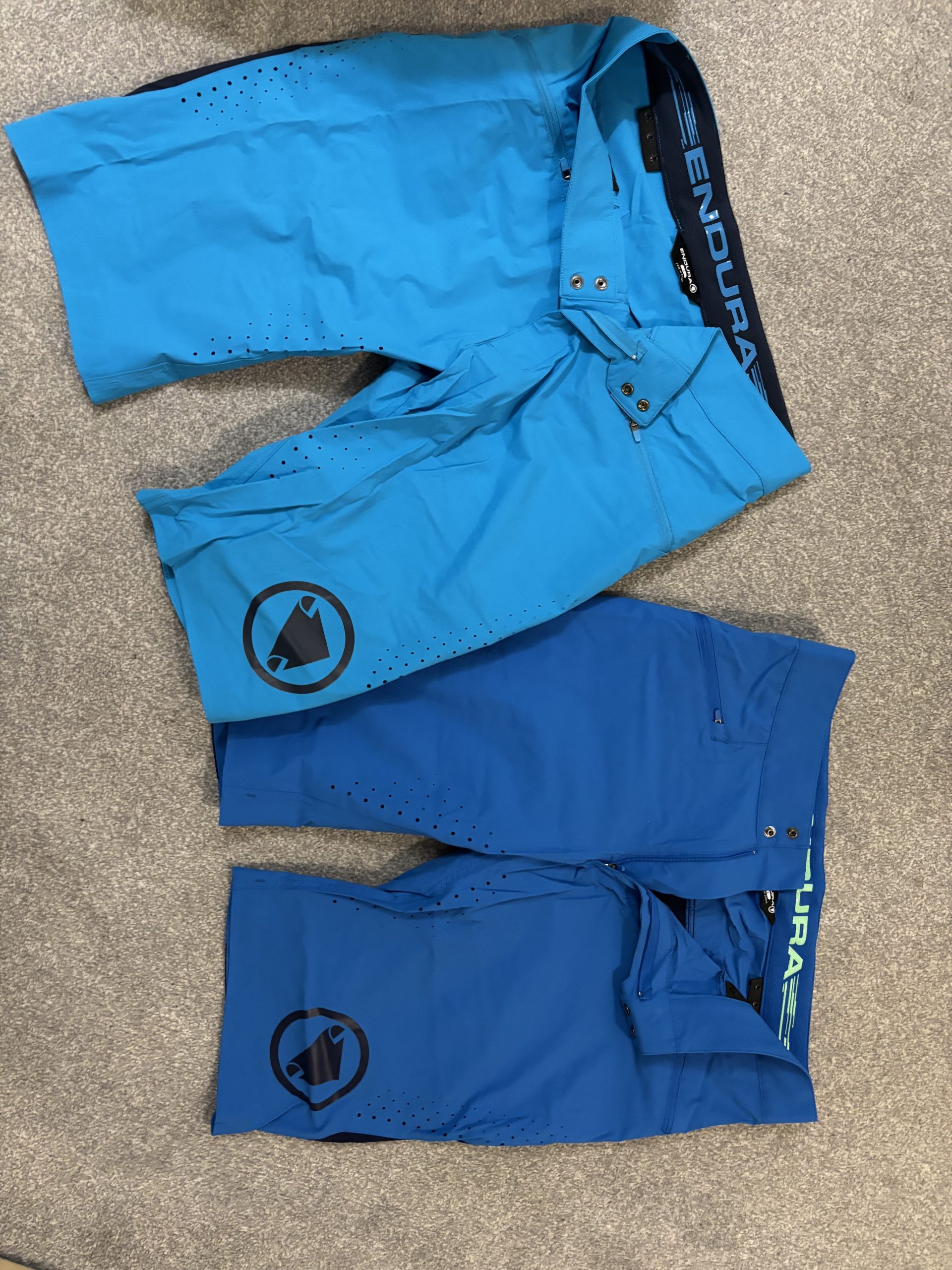 Endura Singletrack Lite shorts, 2 pairs, large, brand new