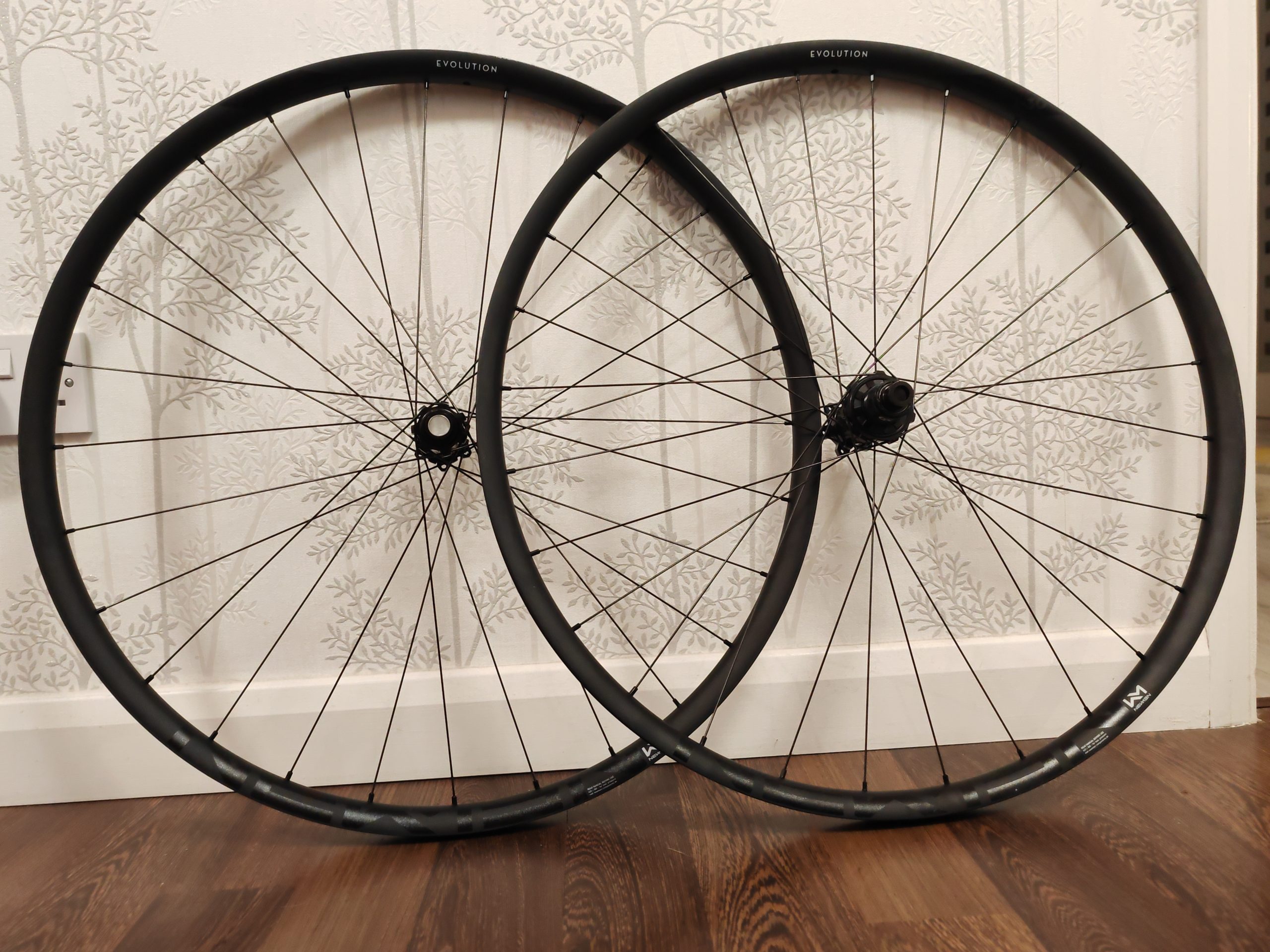 NEW Newmen Evolution SL A.30 29″ wheelset