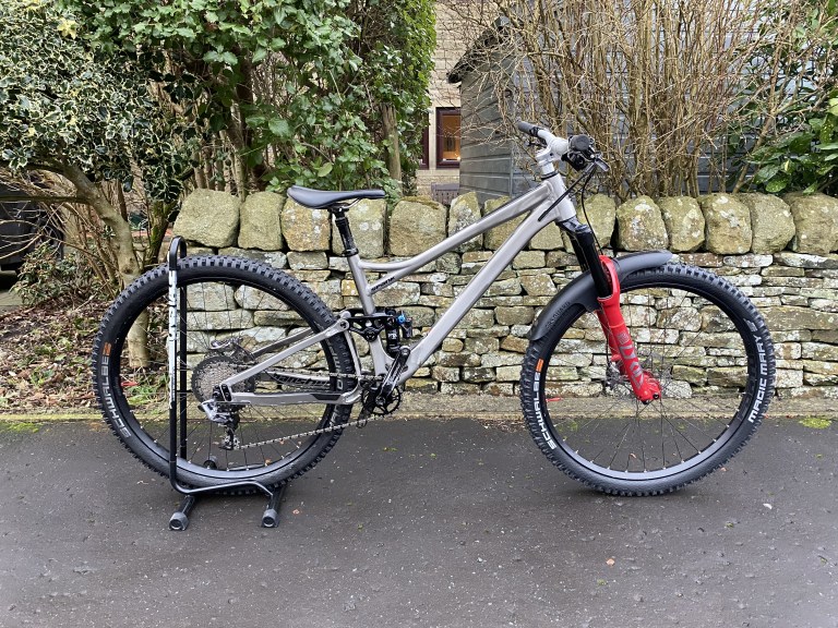 2022 Banshee Prime v3 29er – Medium 18”