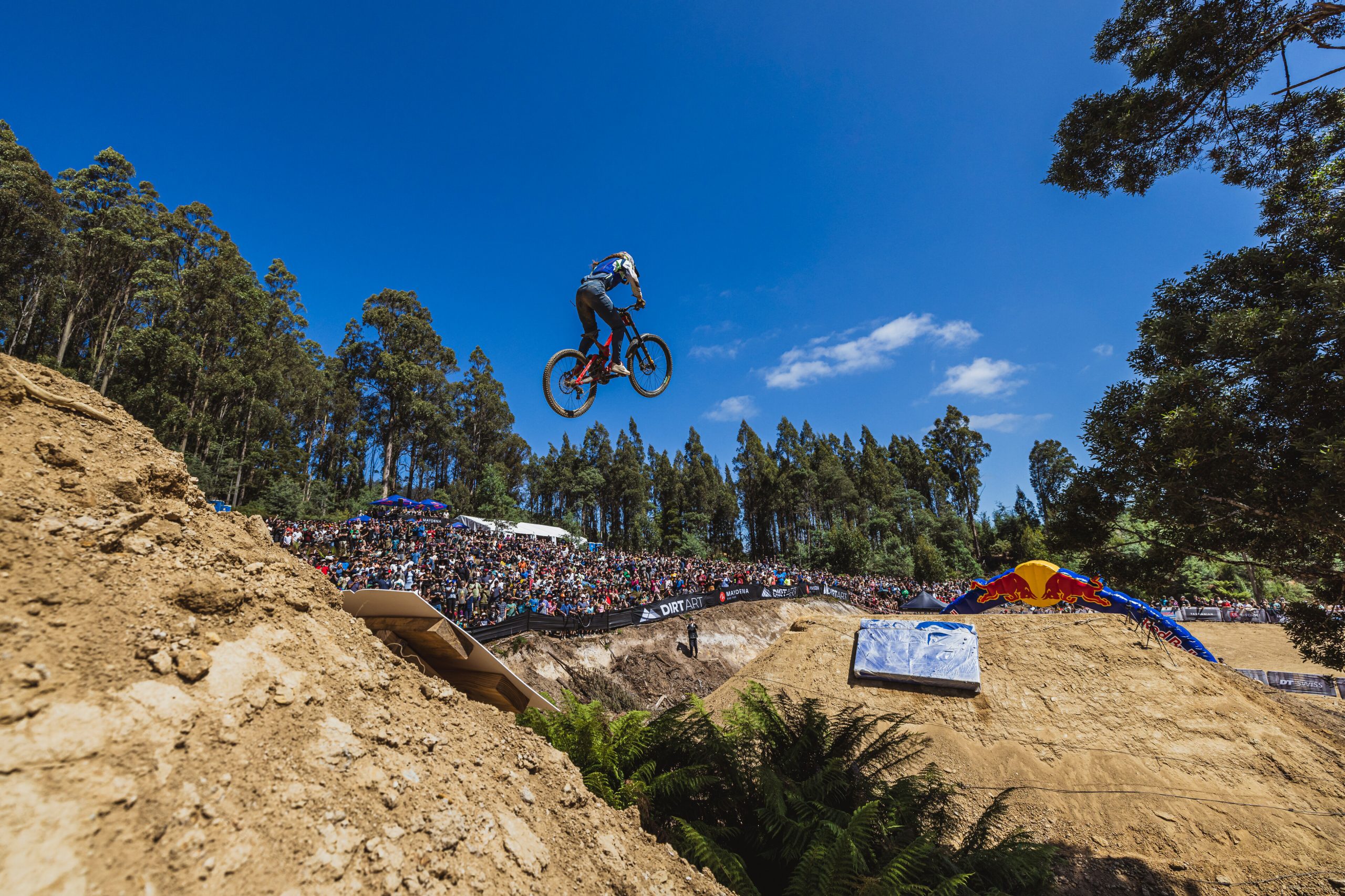 Replay of Red Bull Hardline Tasmania (no spoilers)