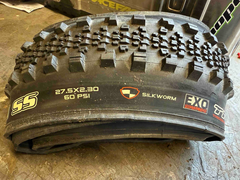 27.5, 29 tyre clear out
