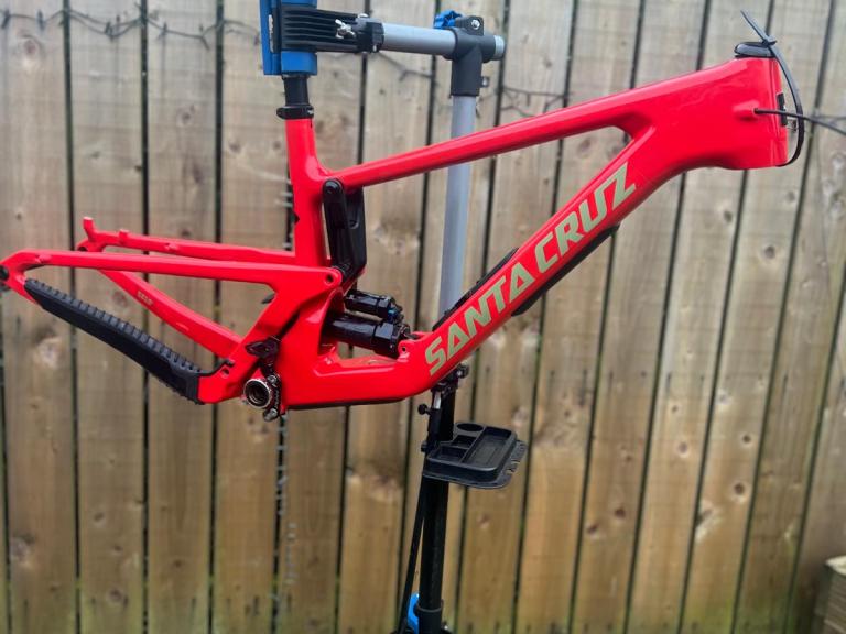 Santa Cruz 5010 Medium Frame