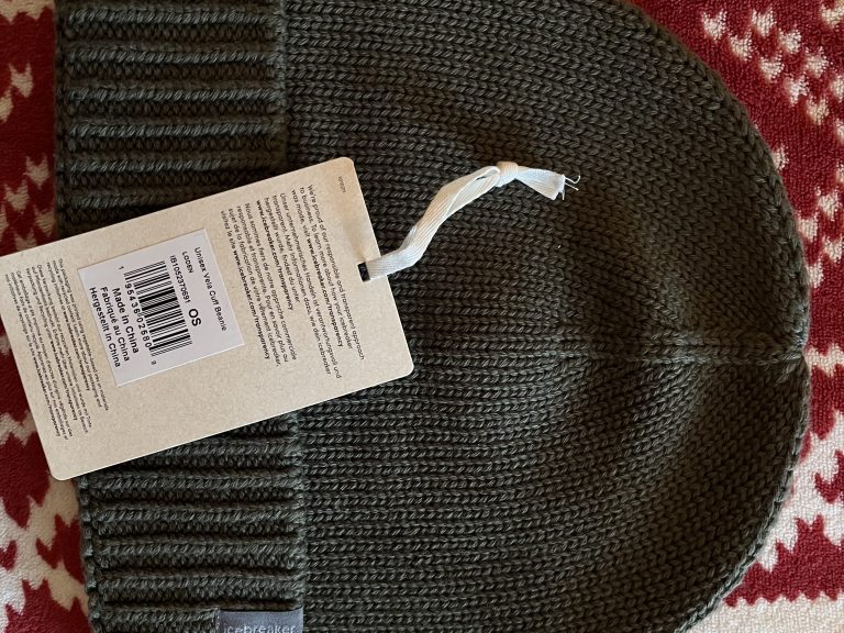 Icebreaker Vela Cuff beanie.