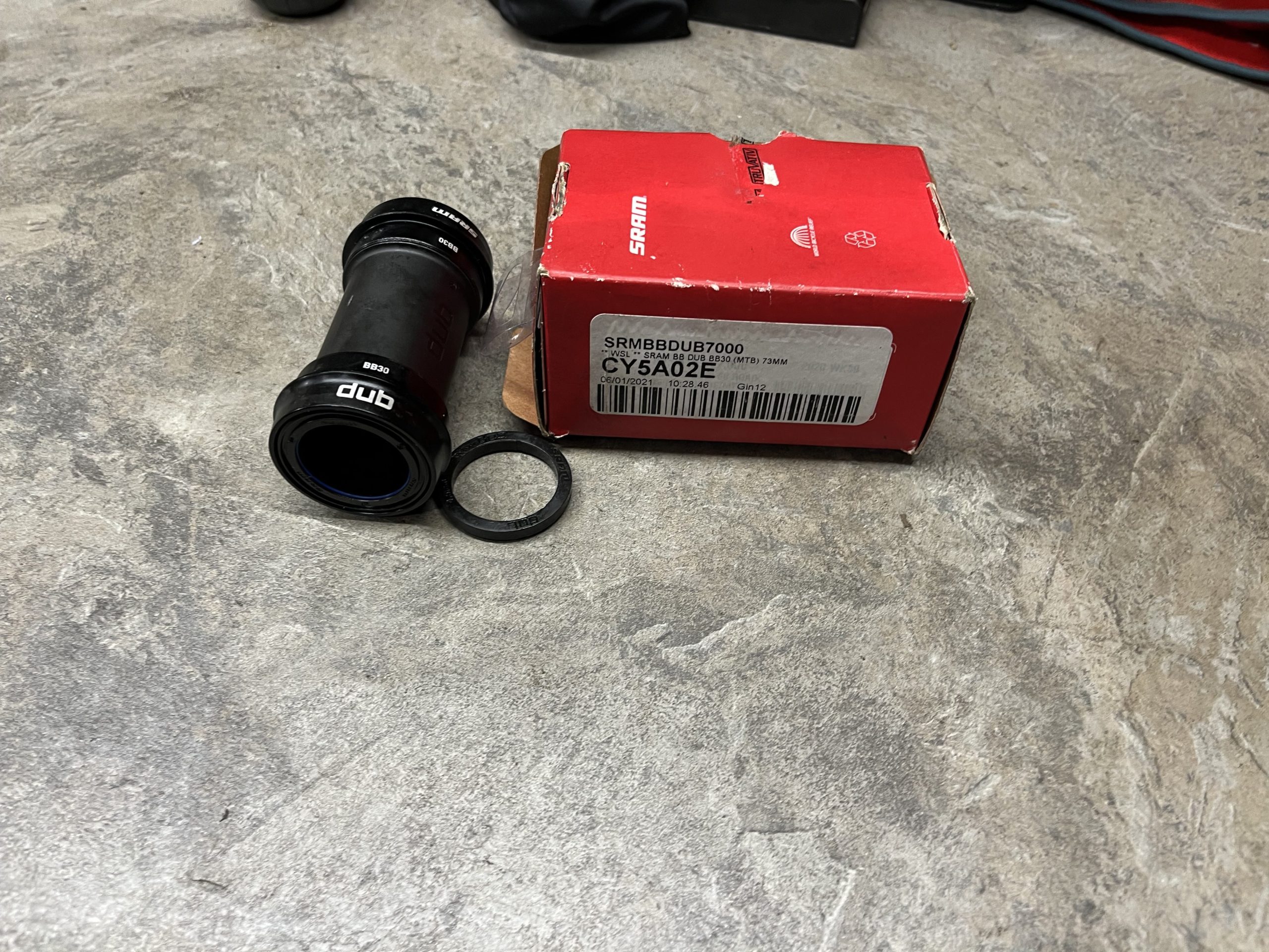 Sram DUB BB 30 Bottom Bracket new in box