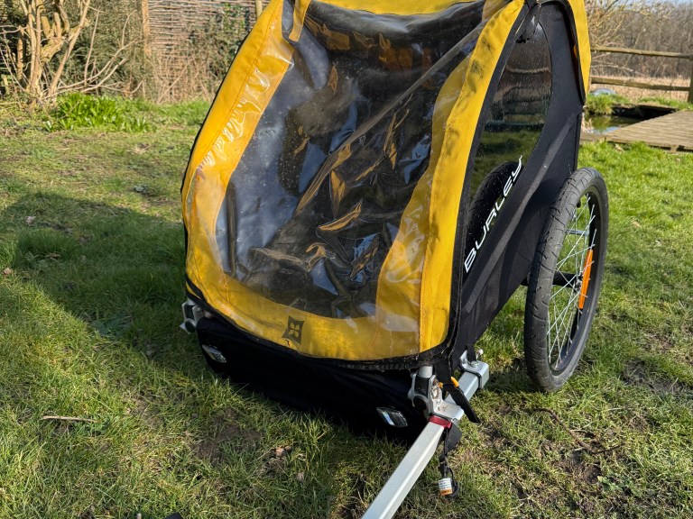 Burley Bee Bike trailer